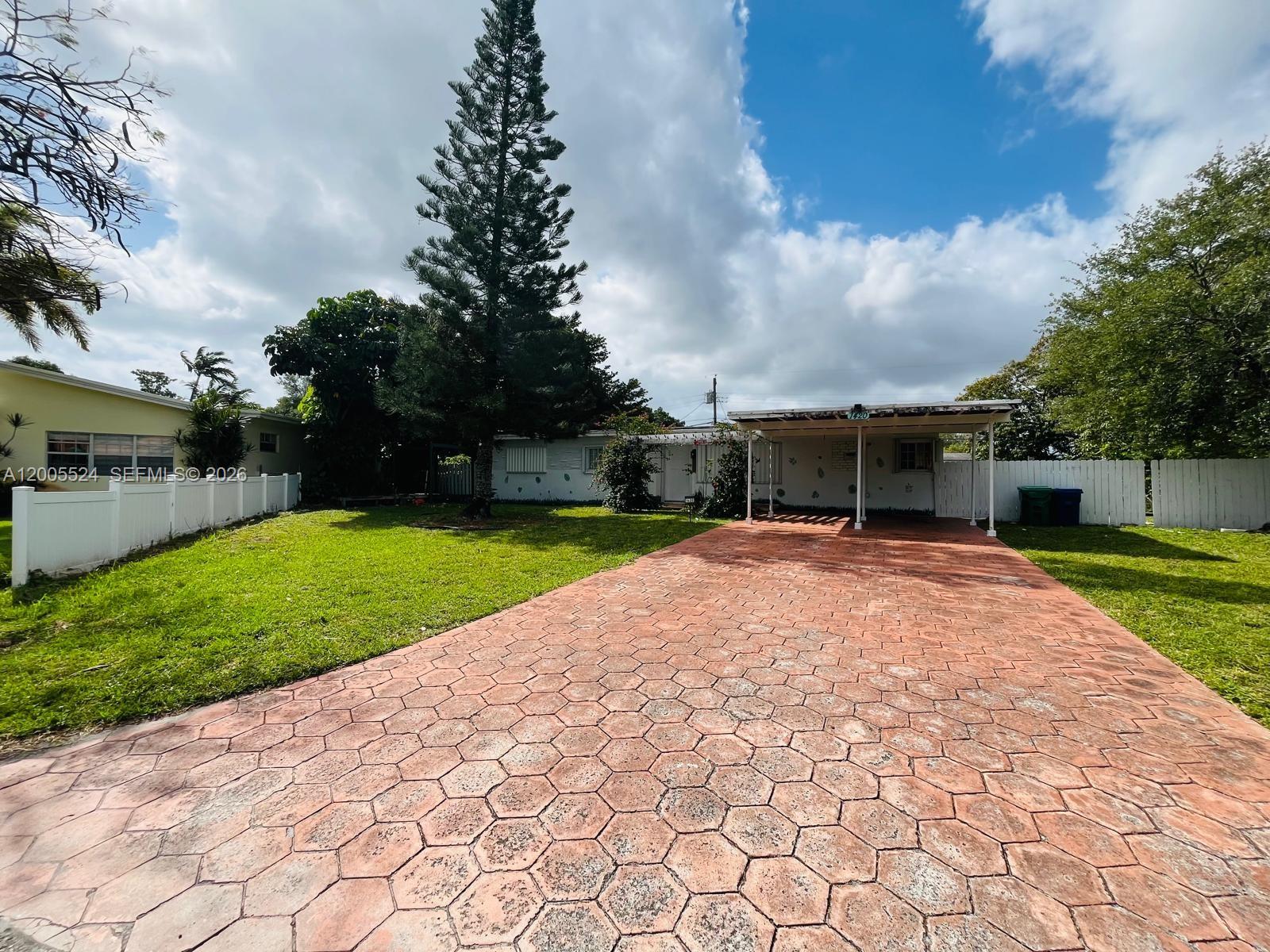 1420 NE 203rd St 1420