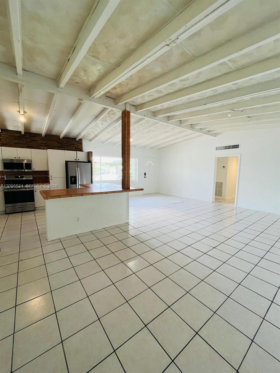 1420 NE 203rd St 1420