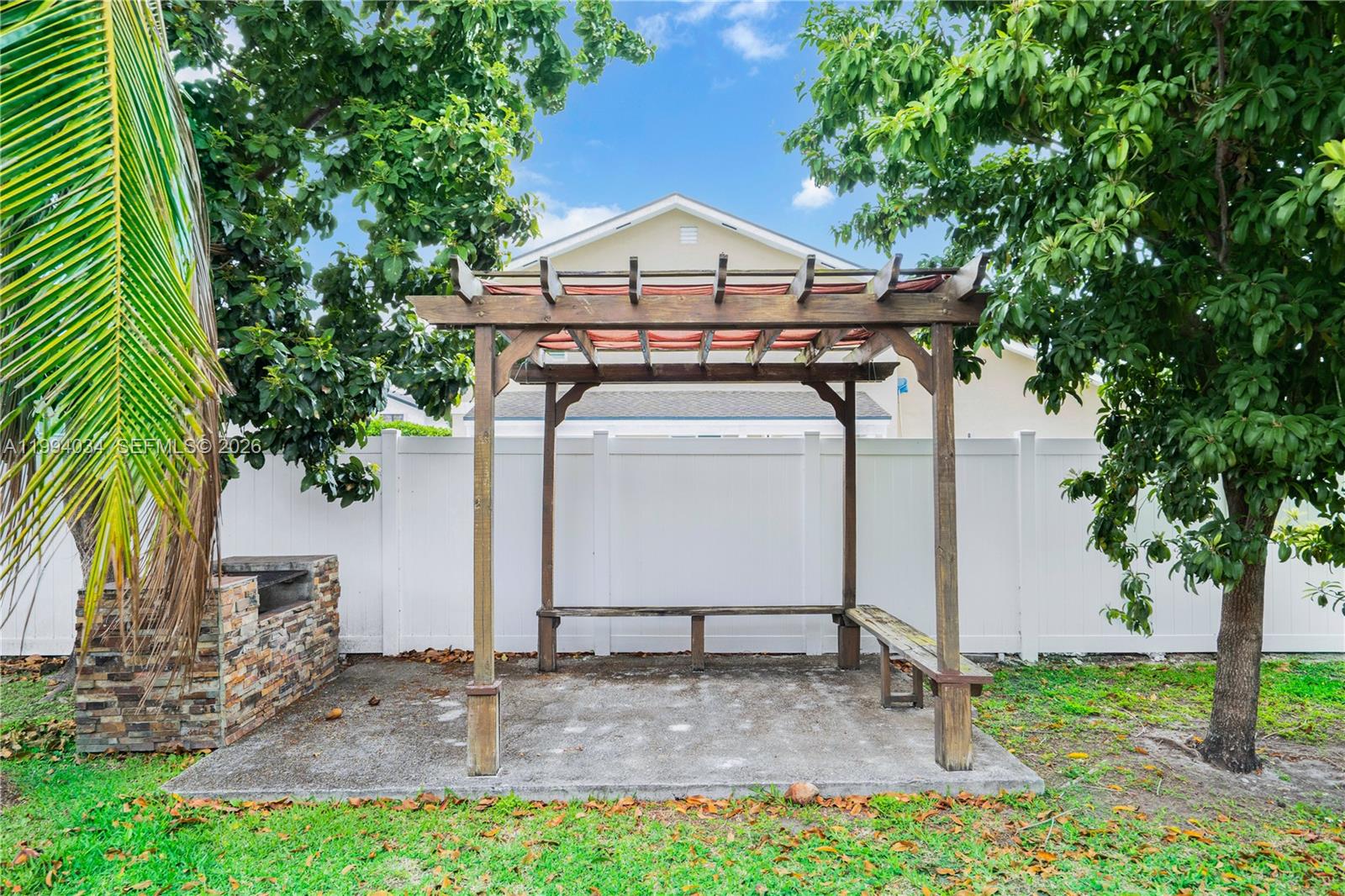 DEERWOOD PART 1 - Residential Lease