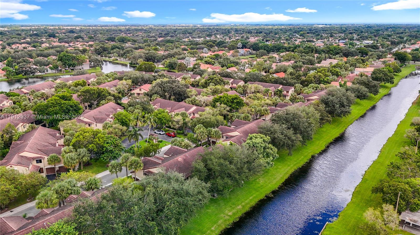 BRIDGEWATER CONDO - Residential