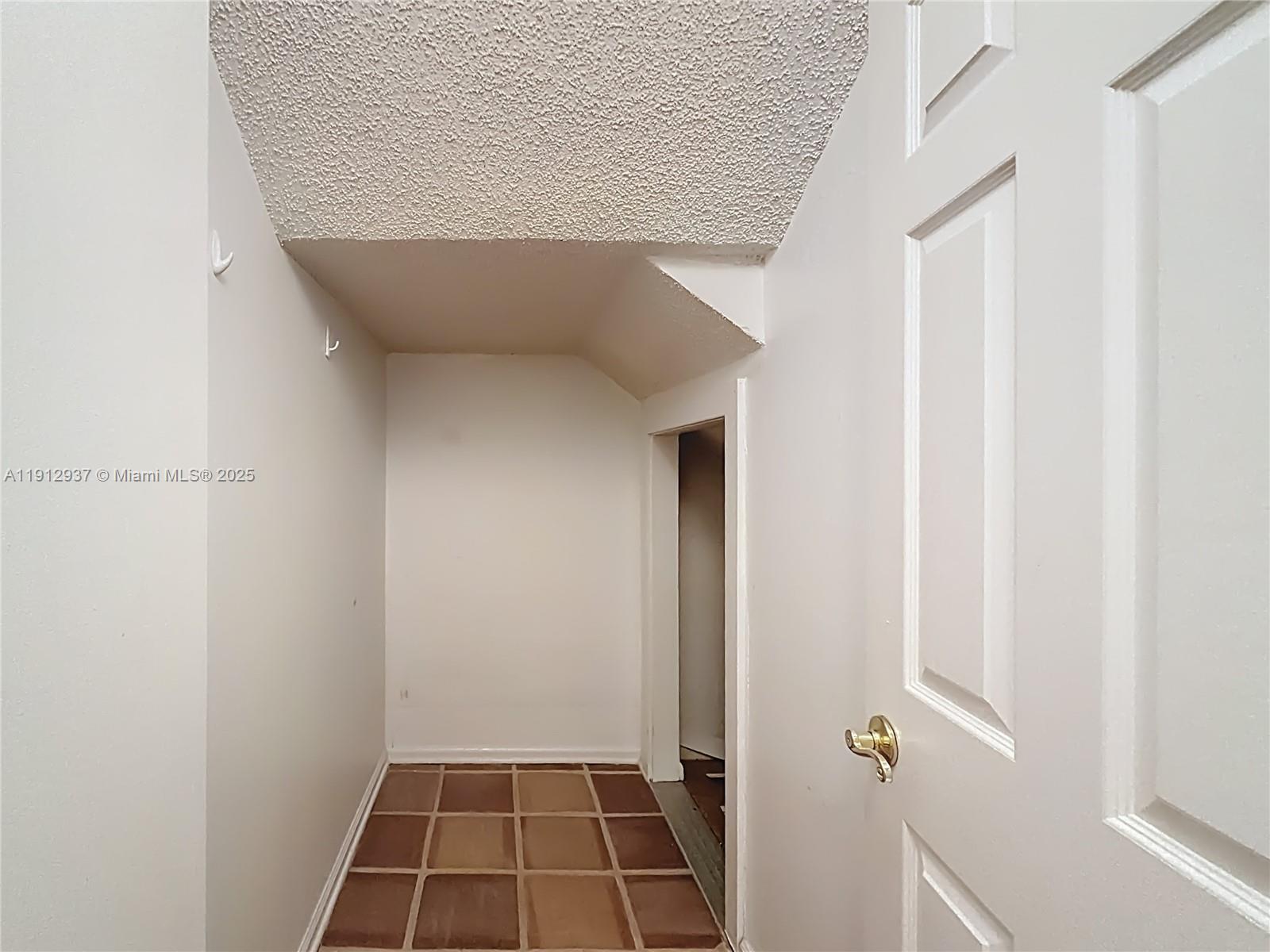 BRIDGEWATER CONDO - Residential