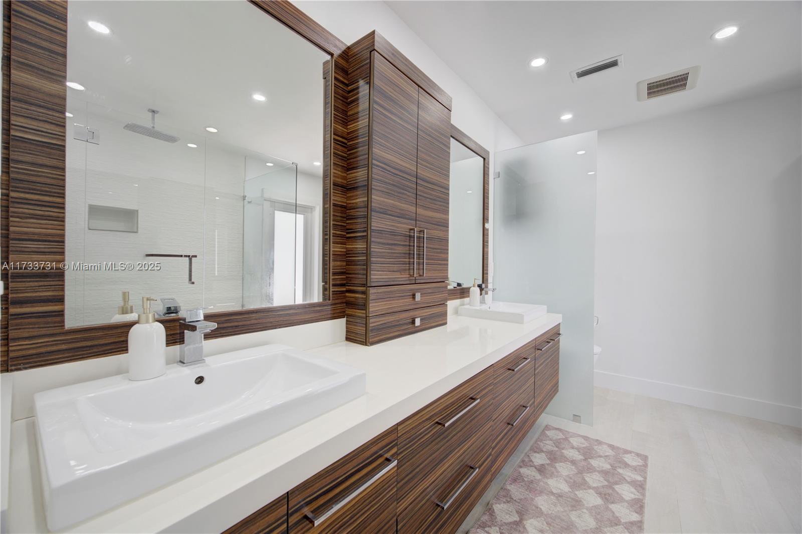 KINGS BAY PINES 1ST ADDN - Residential