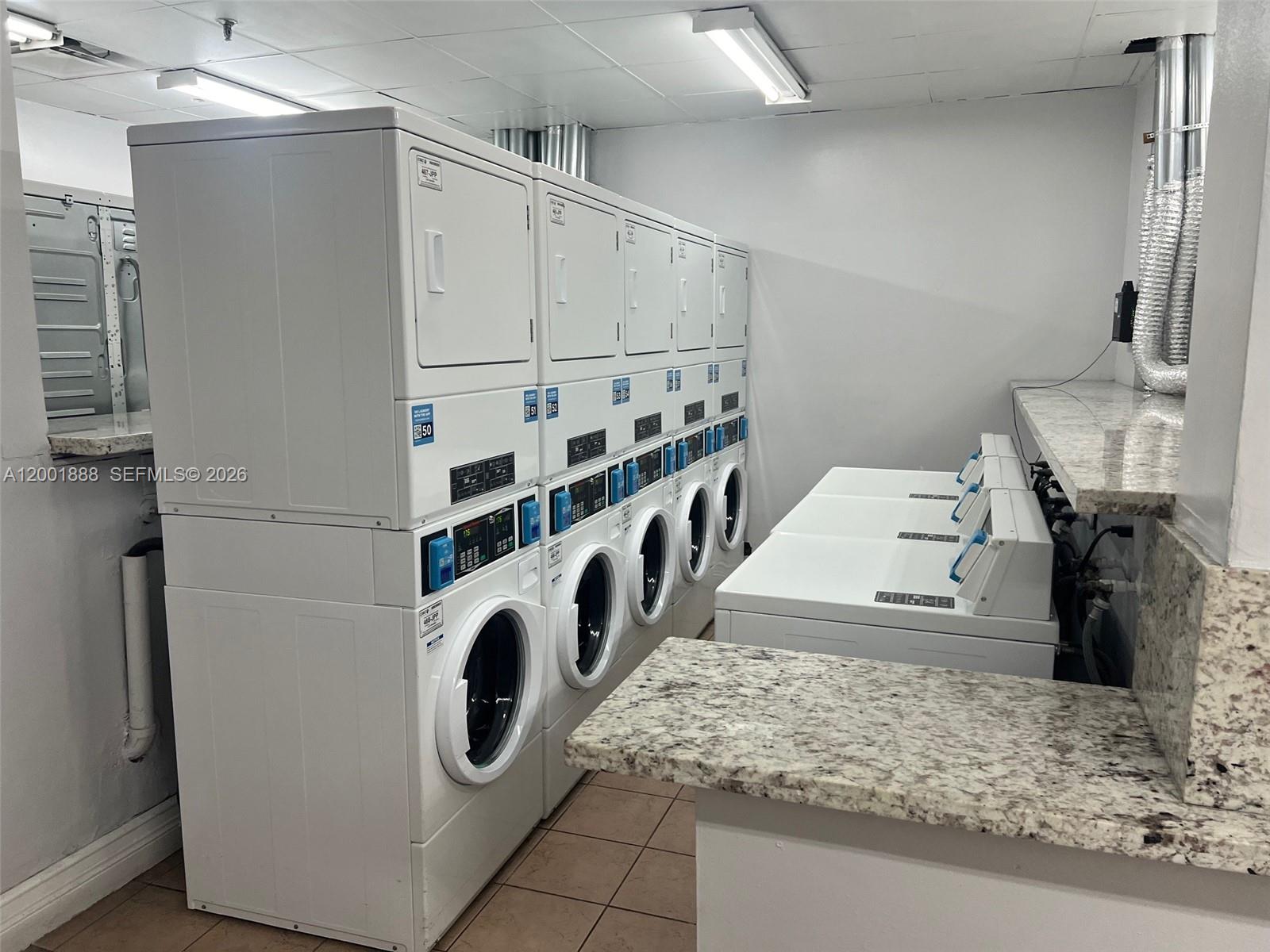850 N Miami Ave W-1806