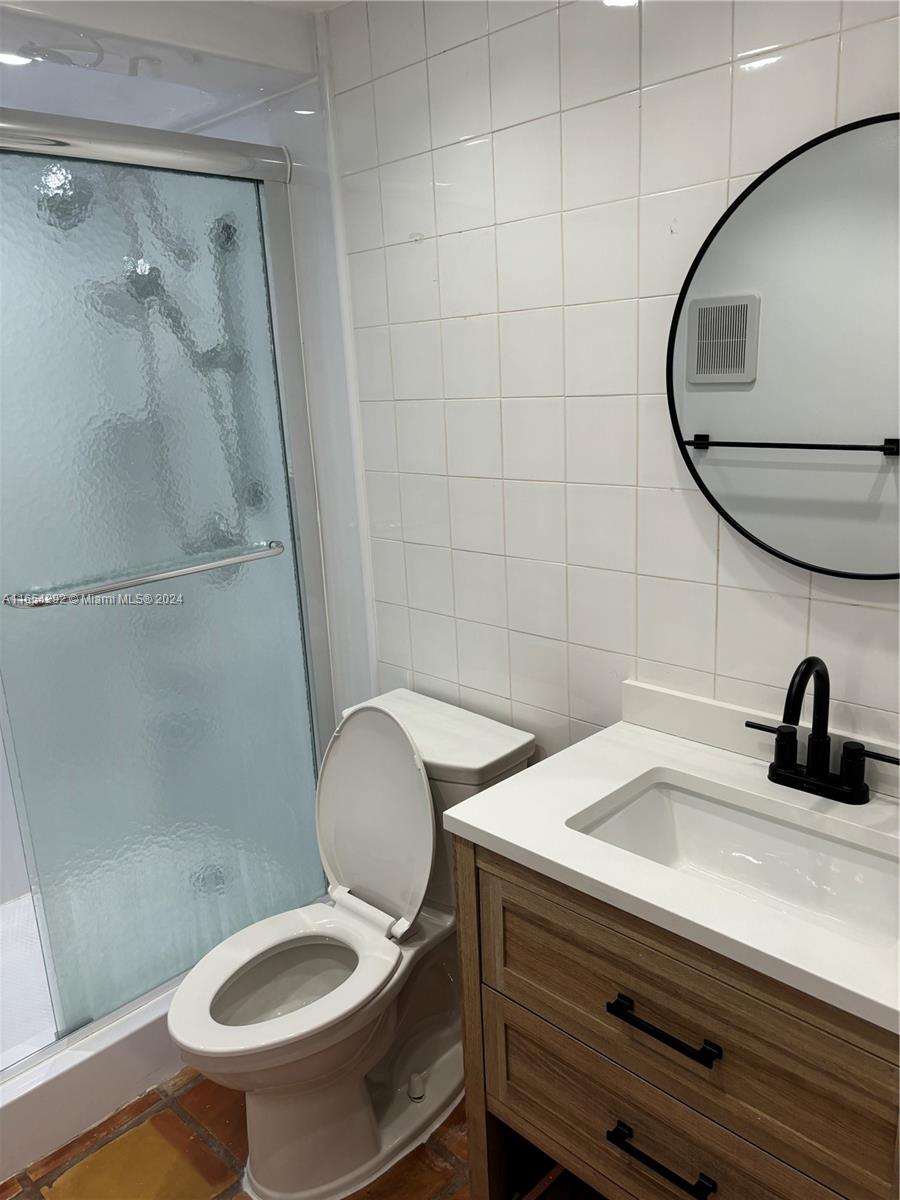 OASIS CONDO NO 3 - Residential Lease