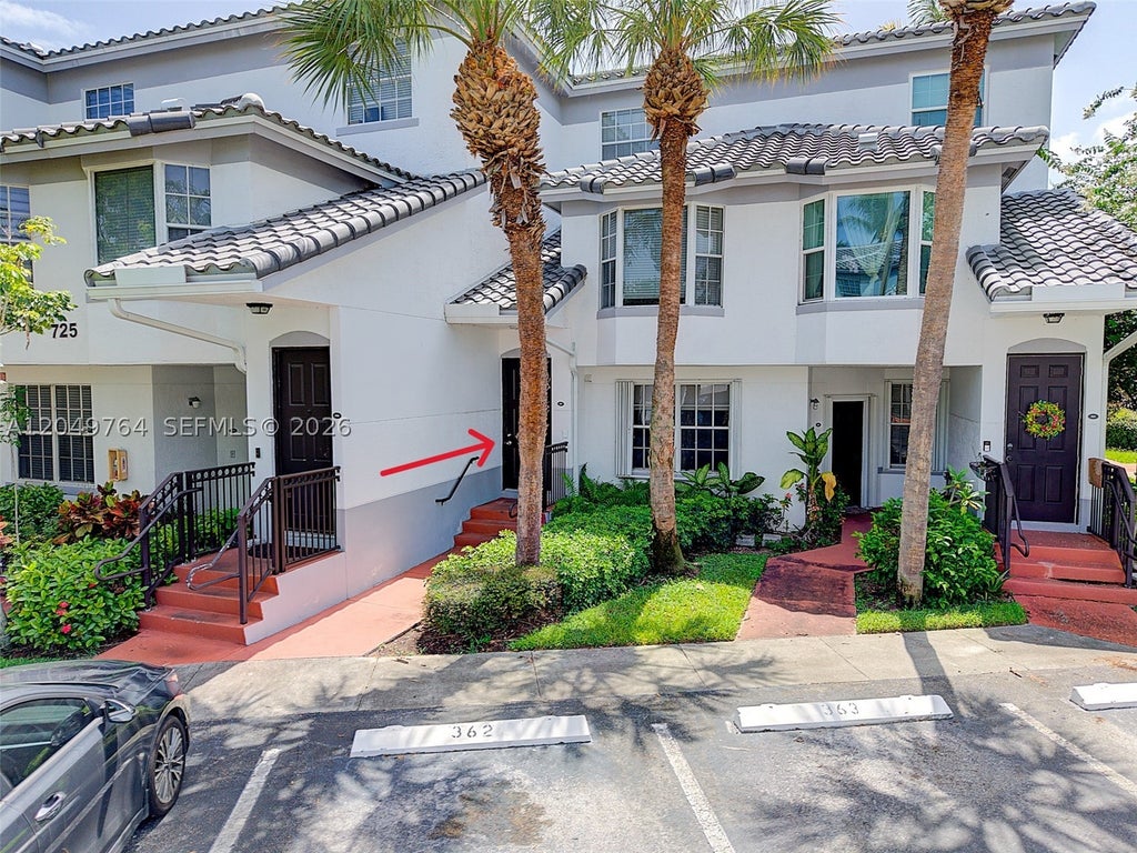 Photo of 725 SW 148th Ave #507, Sunrise, FL 33325 (MLS # A12049764)