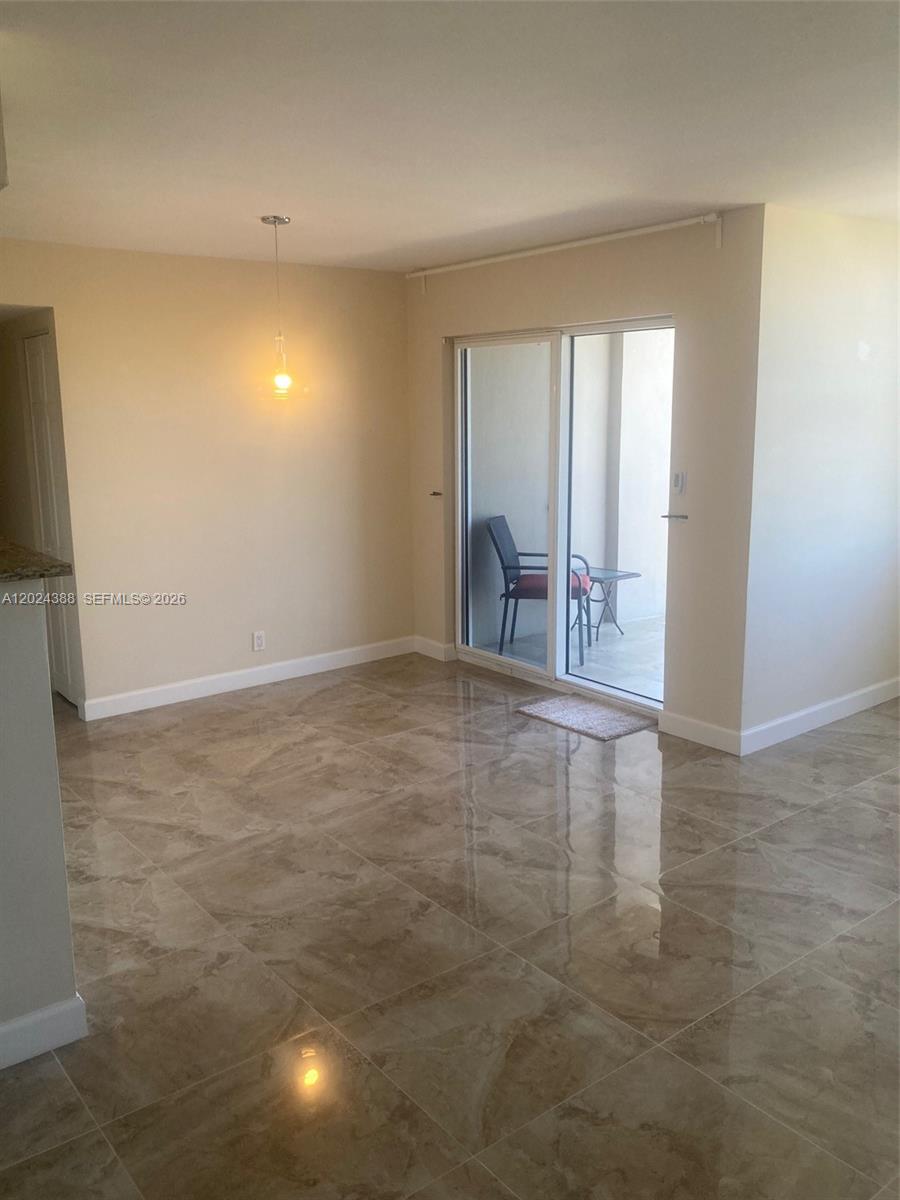 PLAZA 15 CONDO - Residential