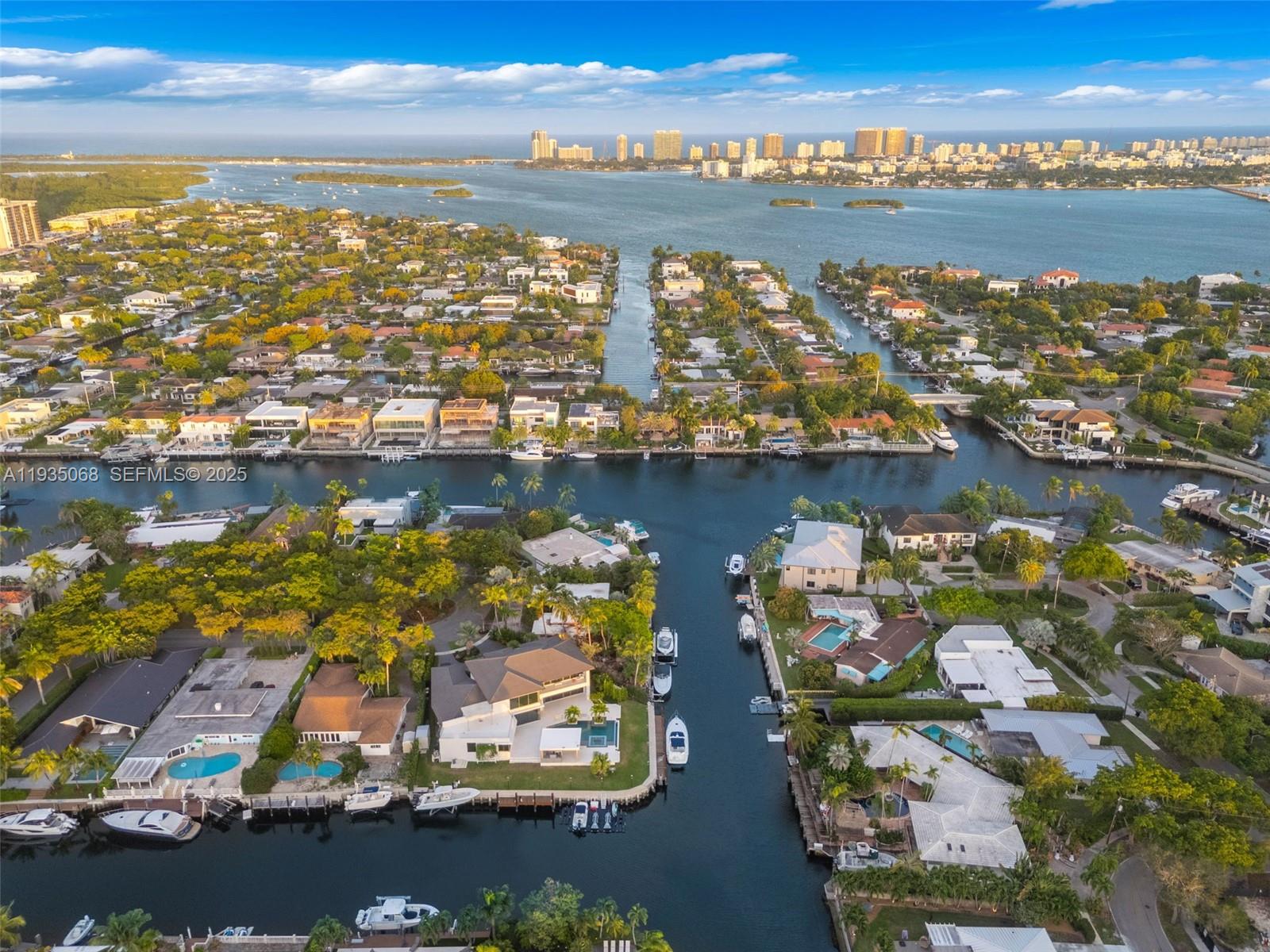 VENETIAN SEC KEYSTONE POI - Residential