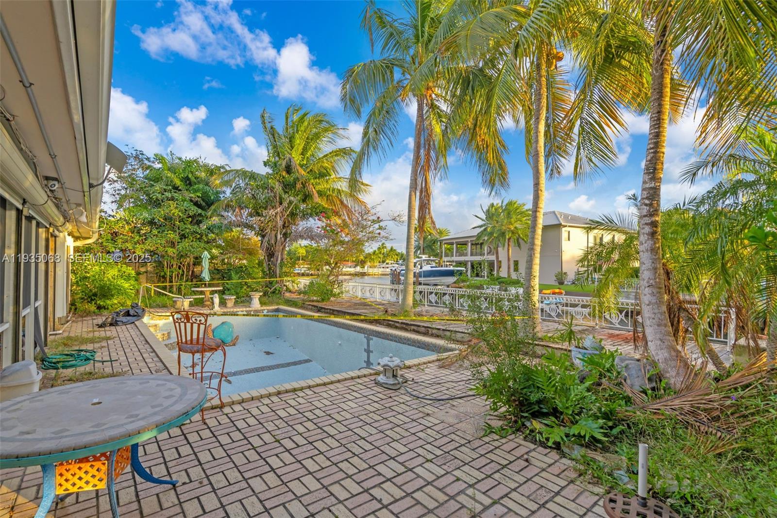 VENETIAN SEC KEYSTONE POI - Residential