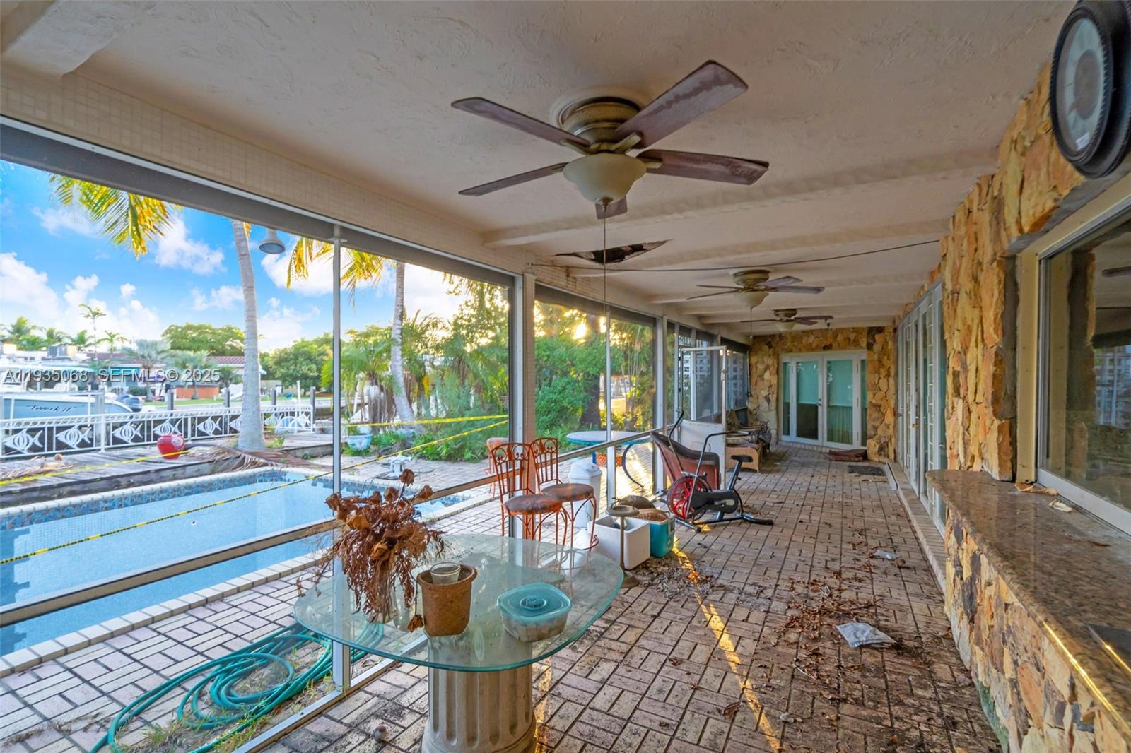 VENETIAN SEC KEYSTONE POI - Residential