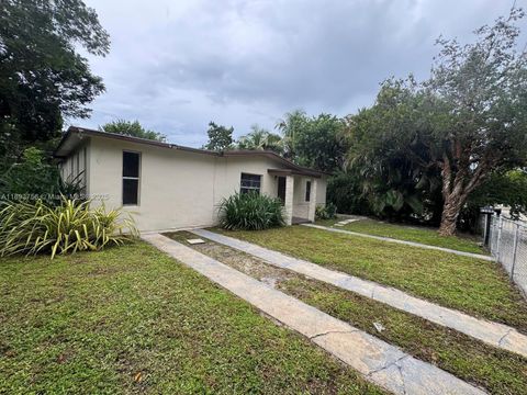 13845 NW 5th Ave North Miami FL 33168
