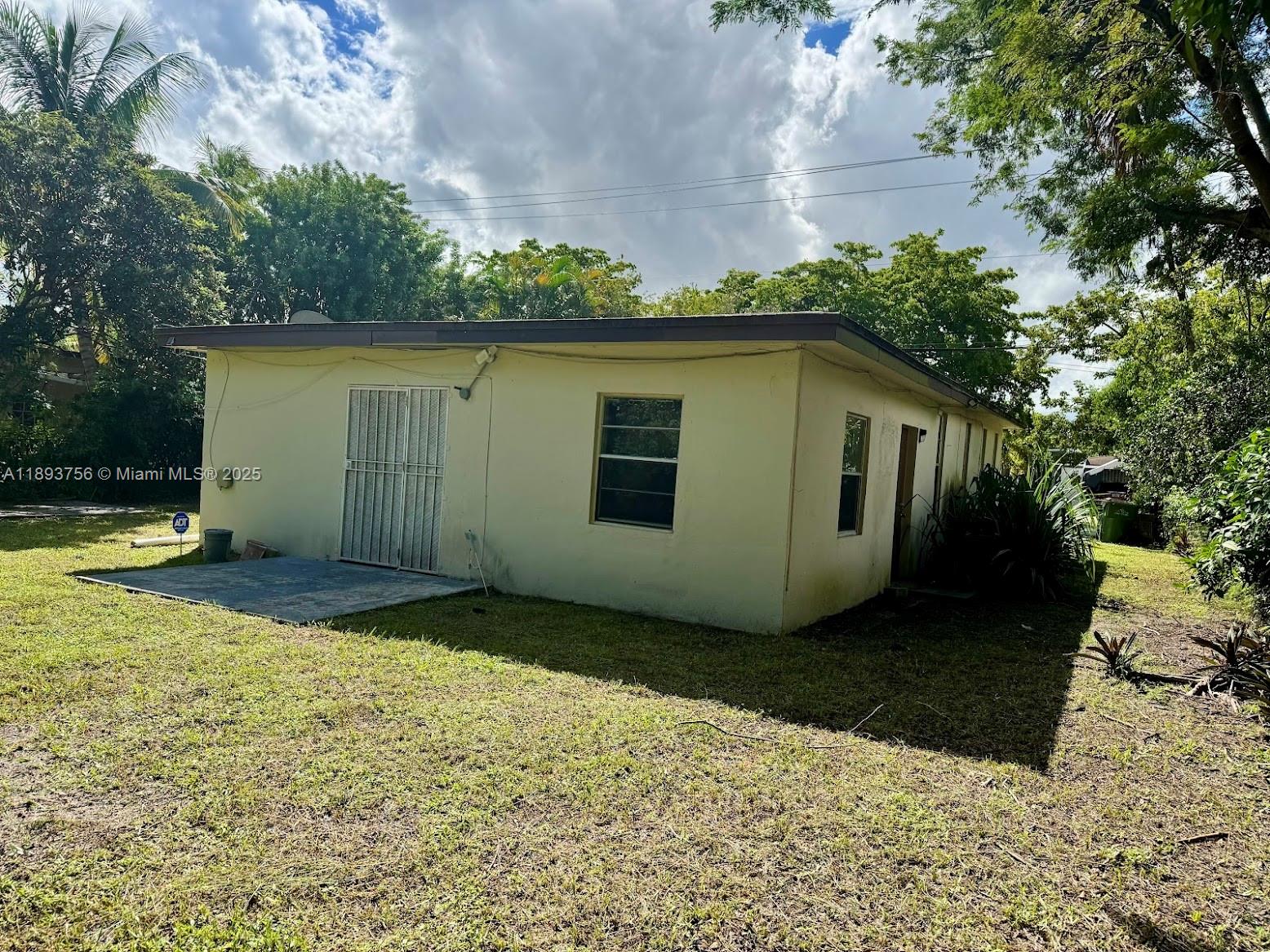 NICHOLS HEIGHTS ADDN - Residential Lease