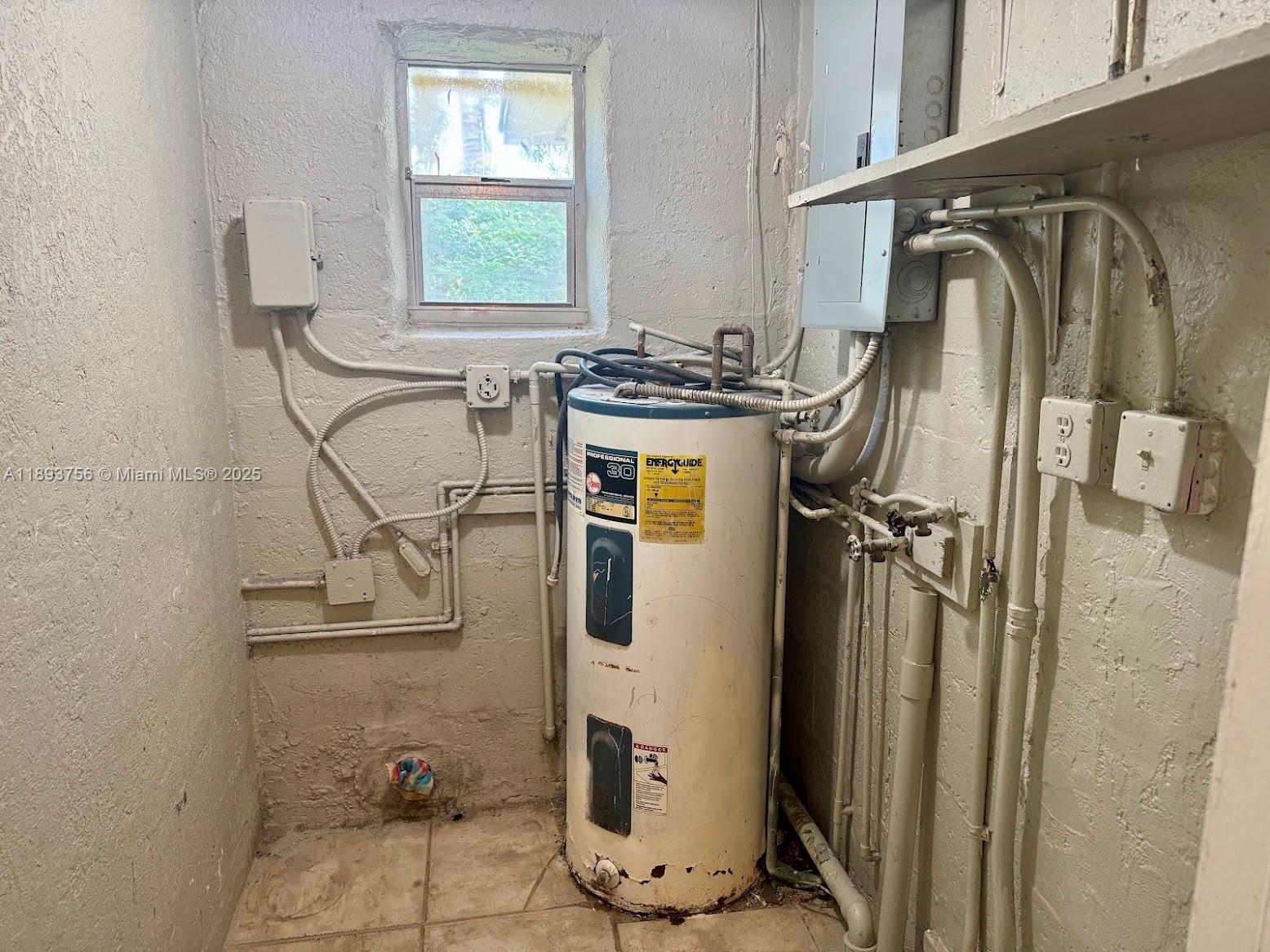 NICHOLS HEIGHTS ADDN - Residential Lease