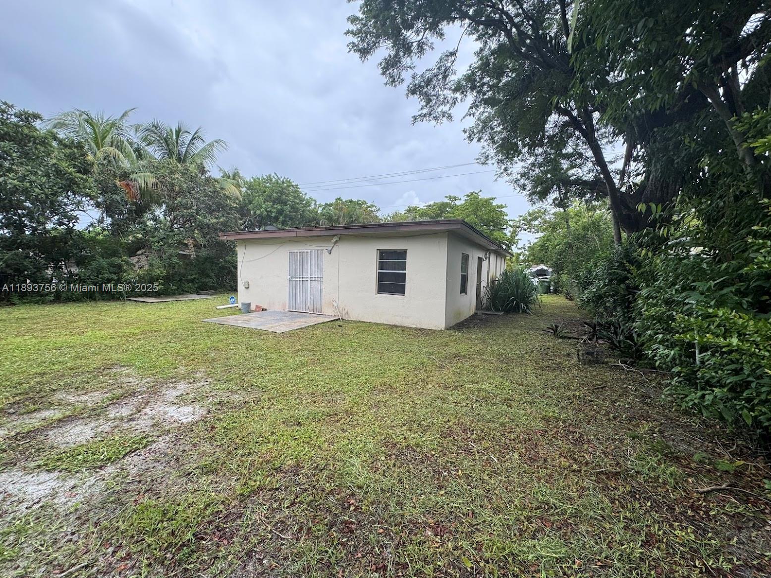 NICHOLS HEIGHTS ADDN - Residential Lease