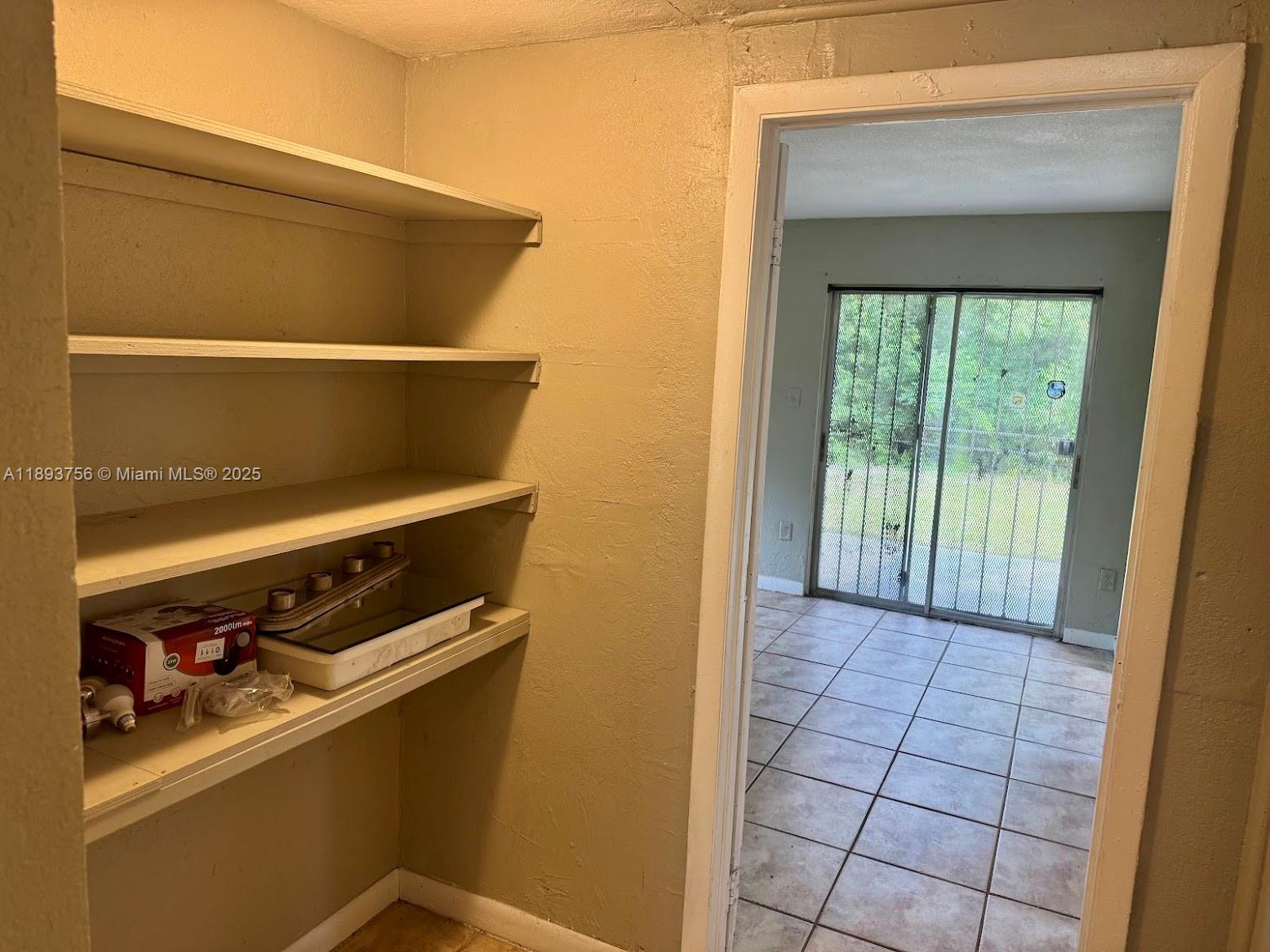 NICHOLS HEIGHTS ADDN - Residential Lease