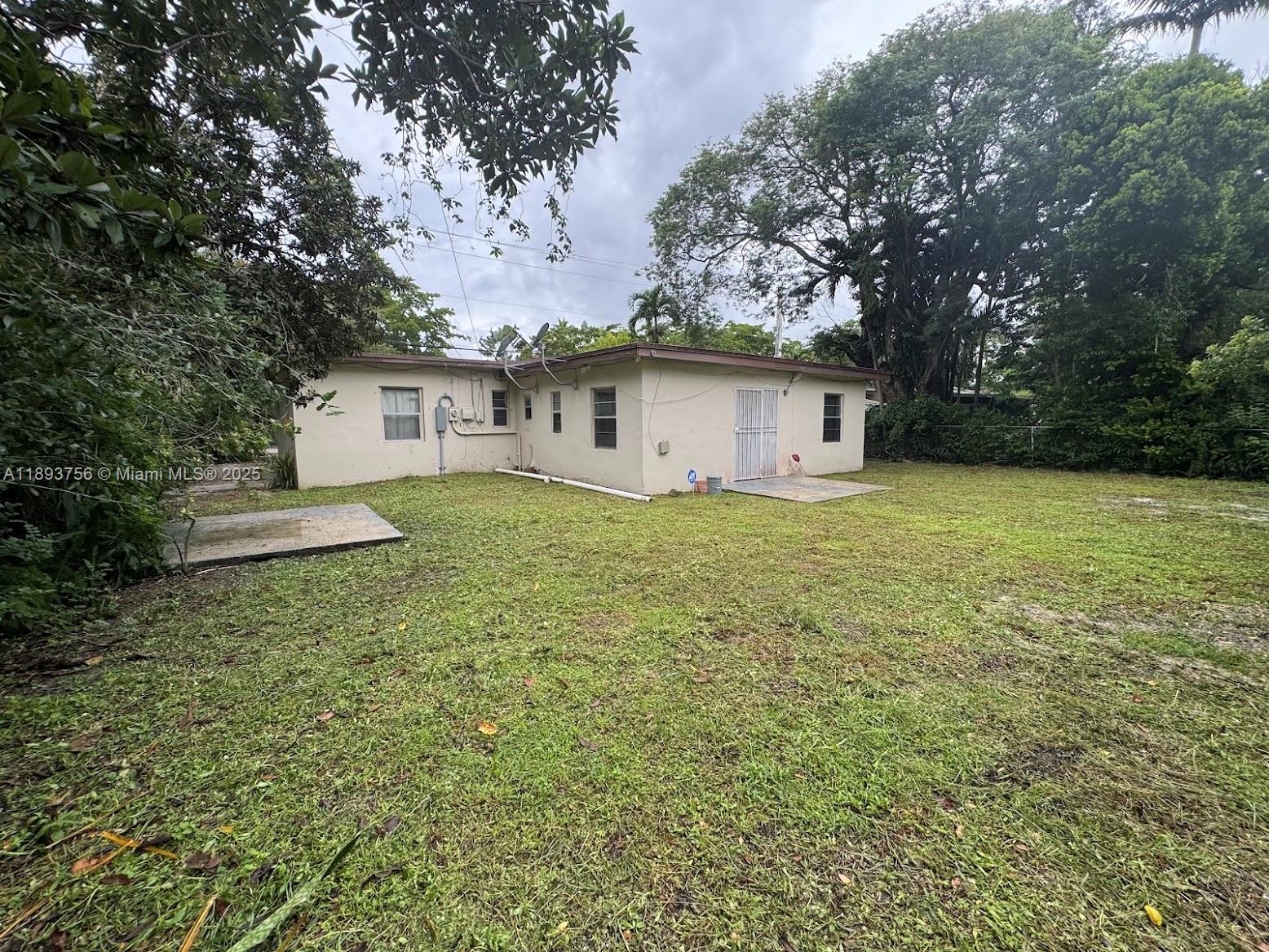 NICHOLS HEIGHTS ADDN - Residential Lease