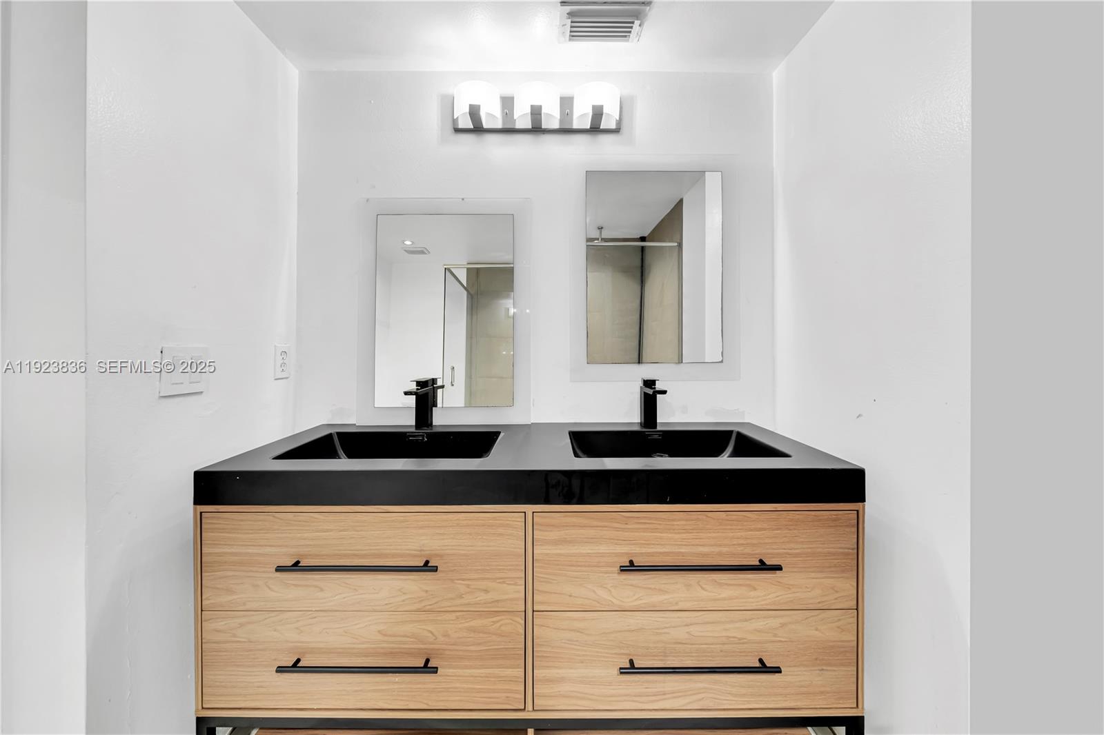 SNAPPER VILLAGE PHASE II - Residential Lease