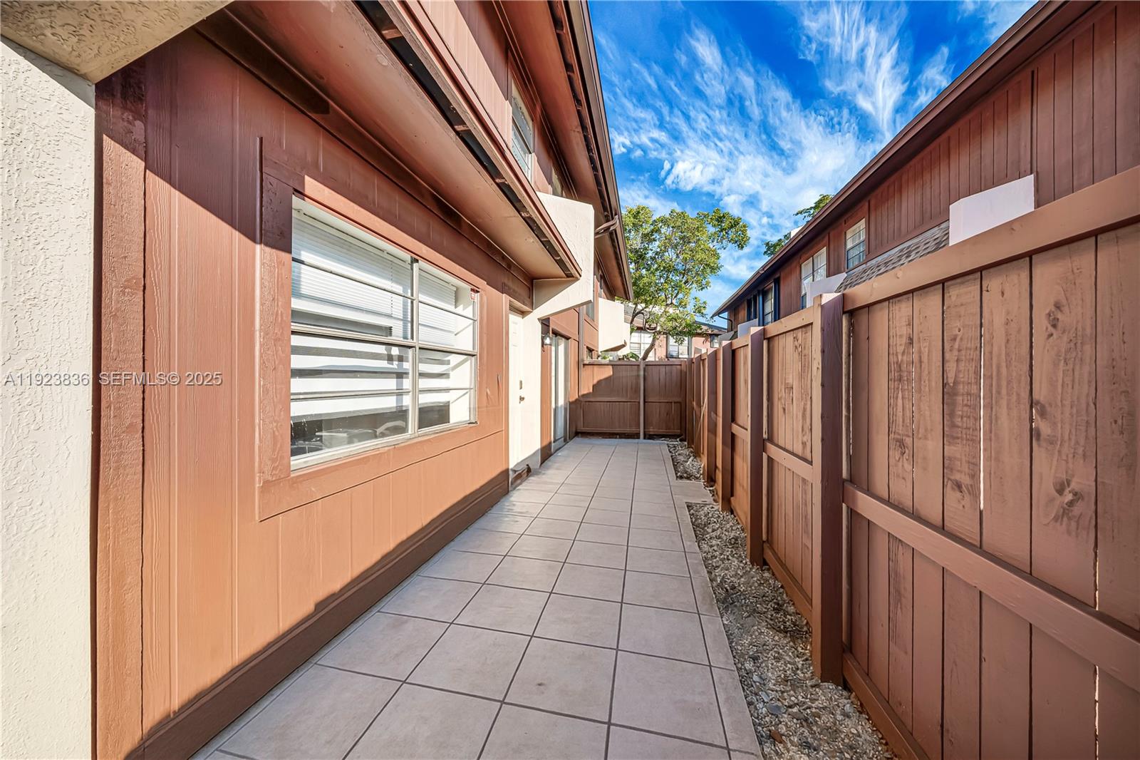 SNAPPER VILLAGE PHASE II - Residential Lease