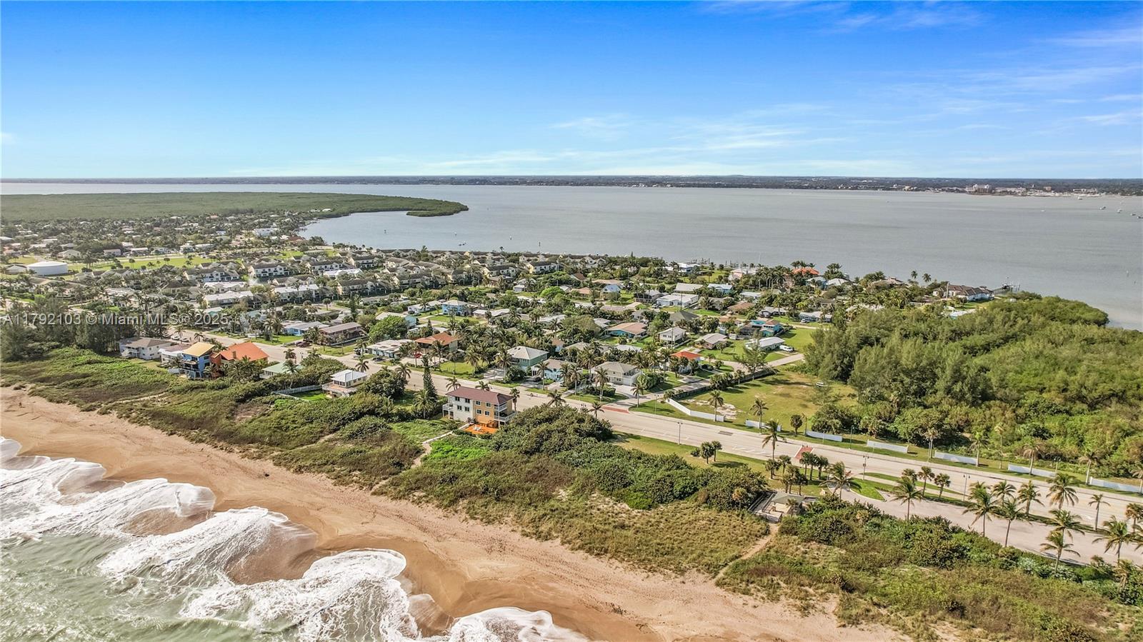 TROPICAL BEACH - Residential Income