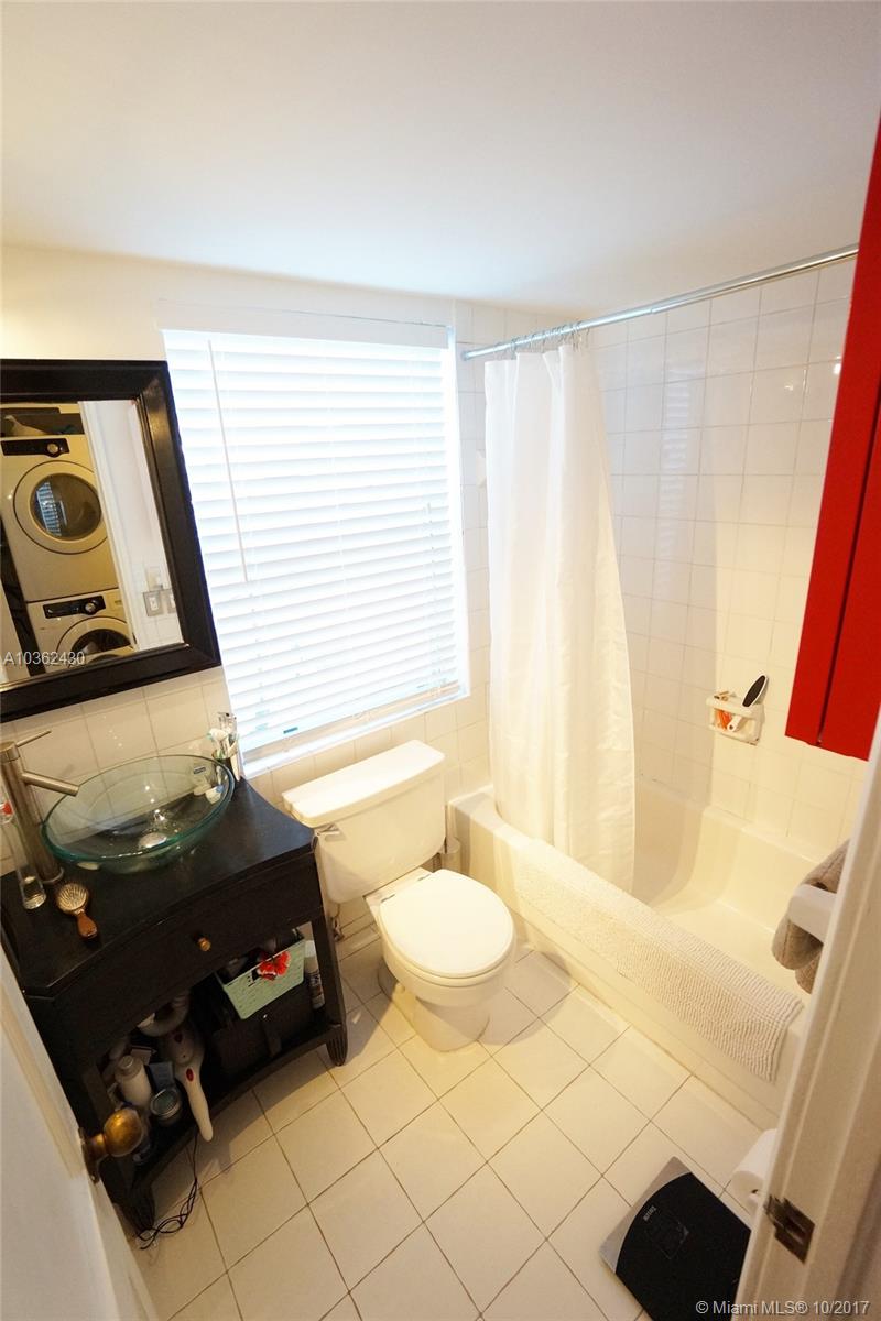 CROMWELL CONDOMINIUM - Residential Lease