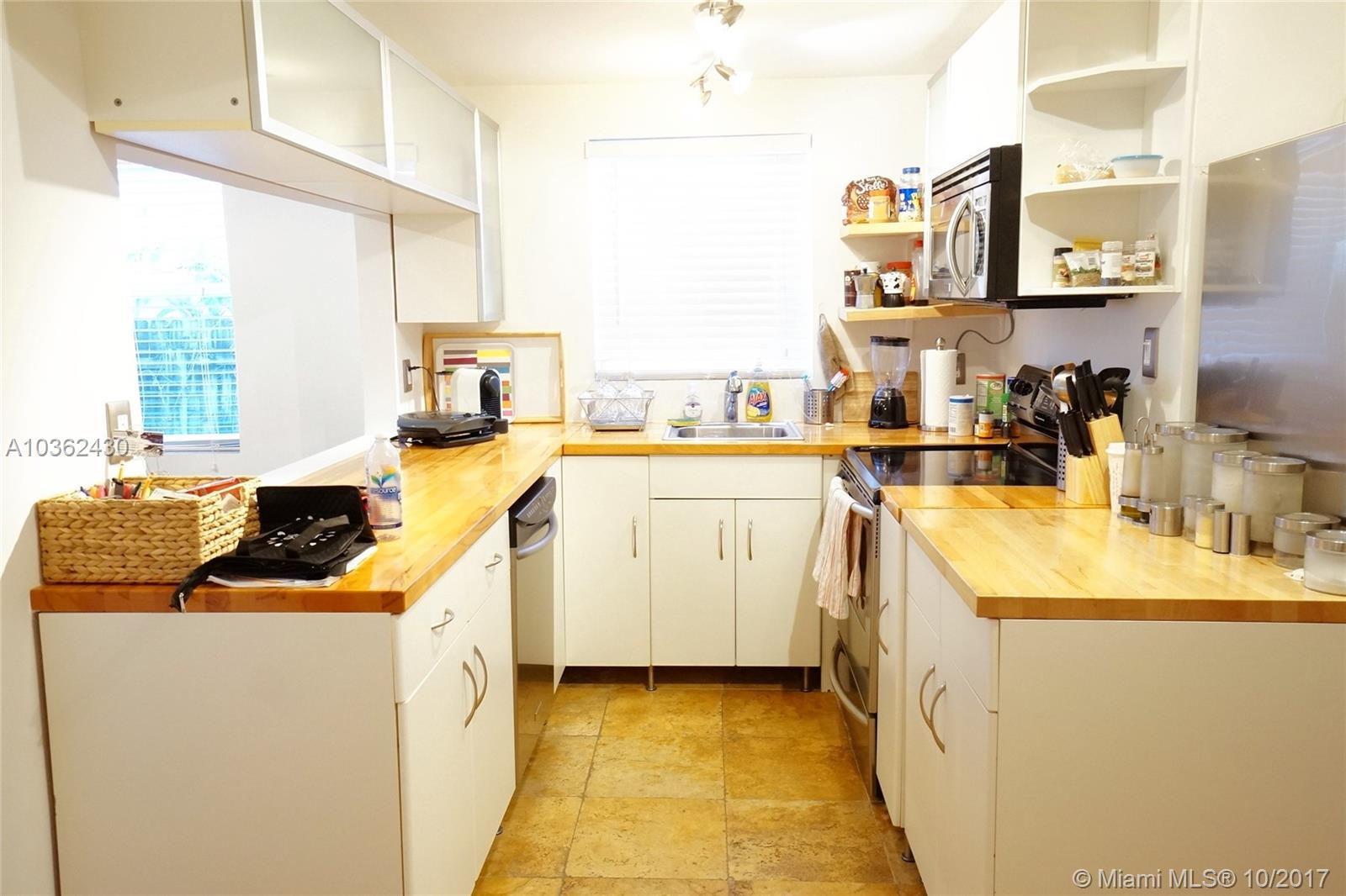 CROMWELL CONDOMINIUM - Residential Lease