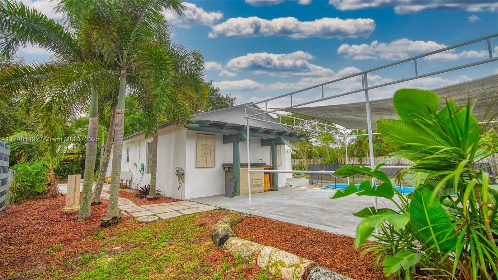 LAKE WORTH HEIGHTS - Residential Lease