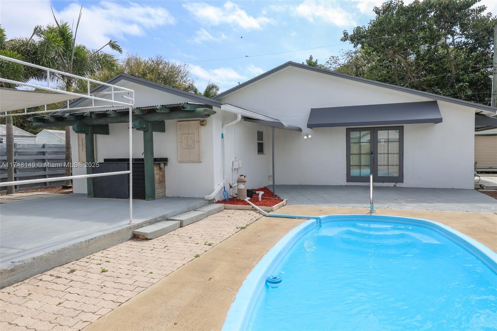 LAKE WORTH HEIGHTS - Residential Lease