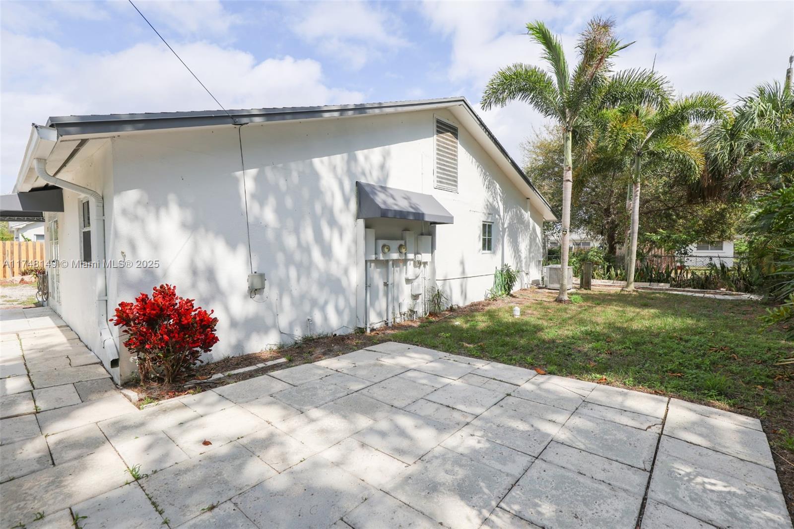 LAKE WORTH HEIGHTS - Residential Lease
