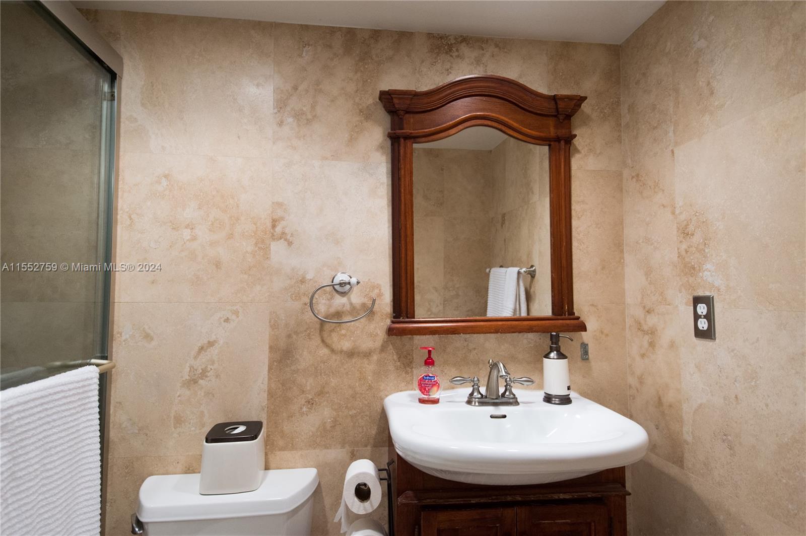 TIDES ON HOLLYWOOD BEACH - Residential Lease