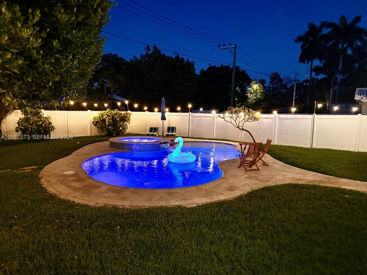 HOLLYWOOD HOMESITES HIGH - Residential