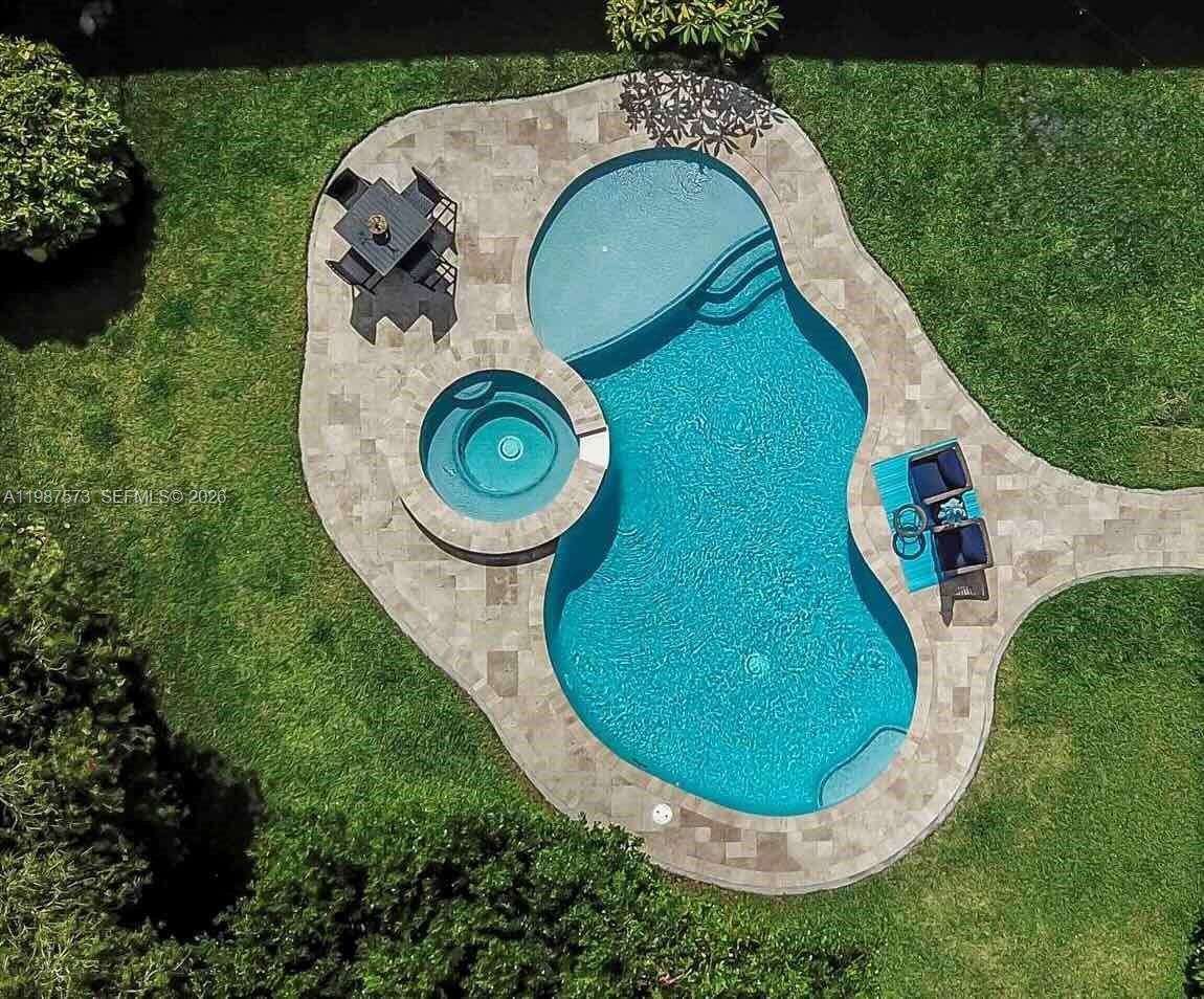 HOLLYWOOD HOMESITES HIGH - Residential