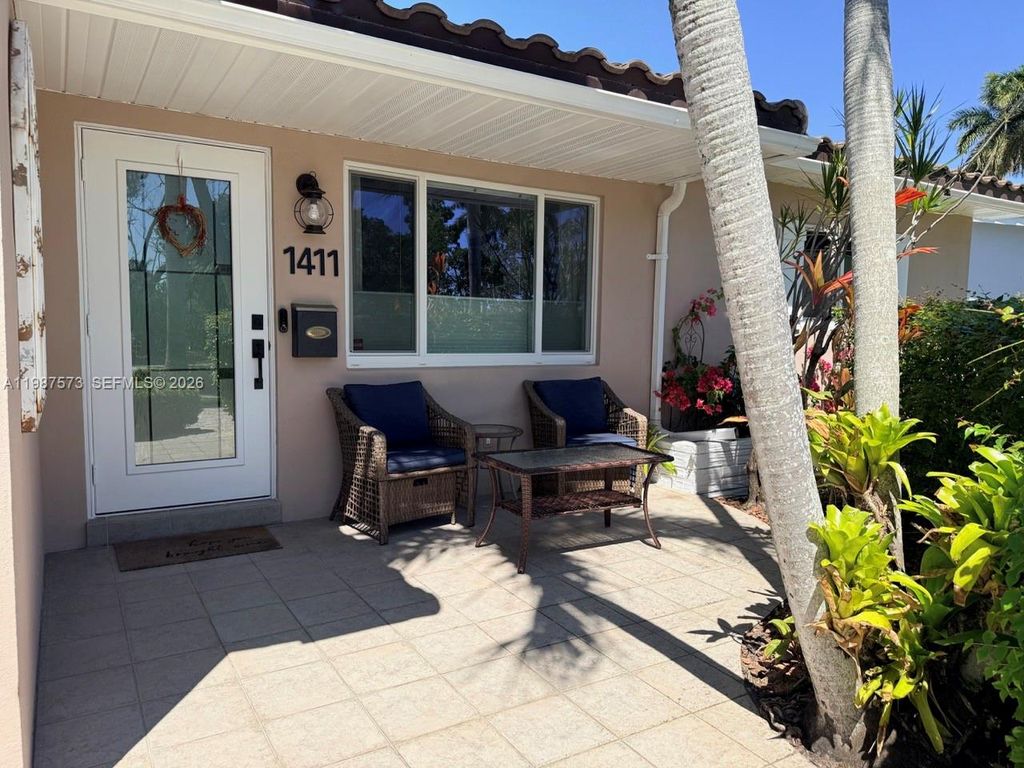 Photo of 1411 Harding St, Hollywood, FL 33020 (MLS # A11987573)