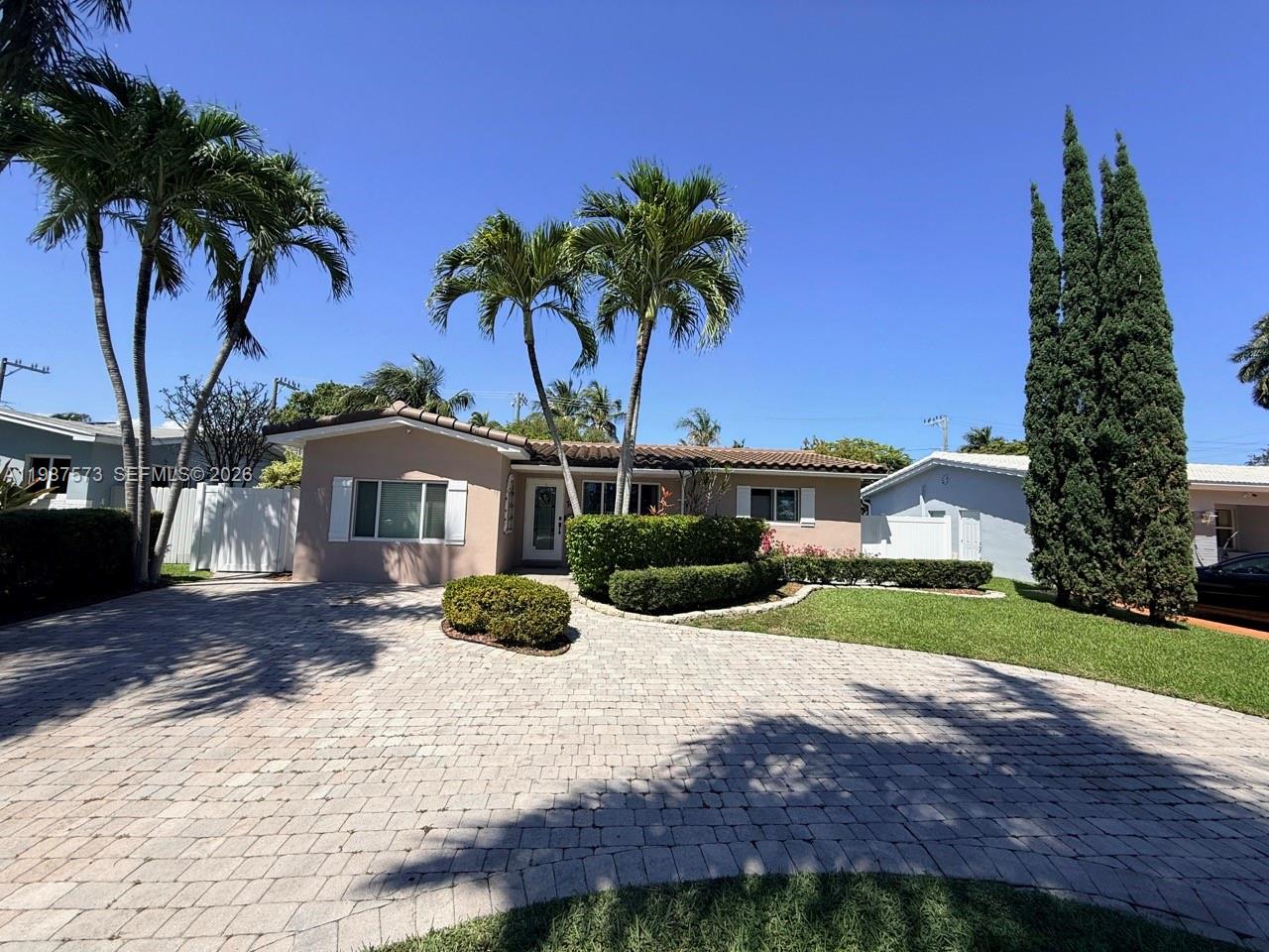 HOLLYWOOD HOMESITES HIGH - Residential