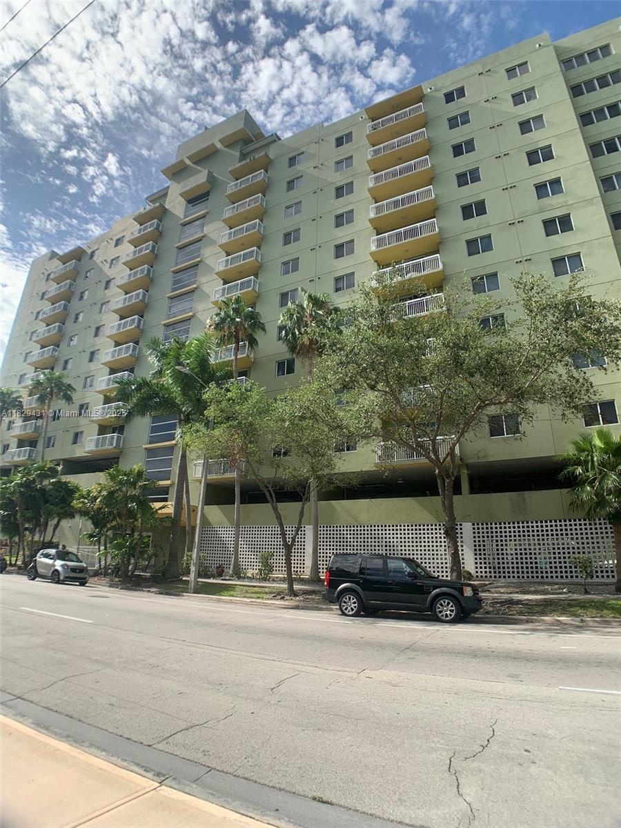 816 NW 11th St 802