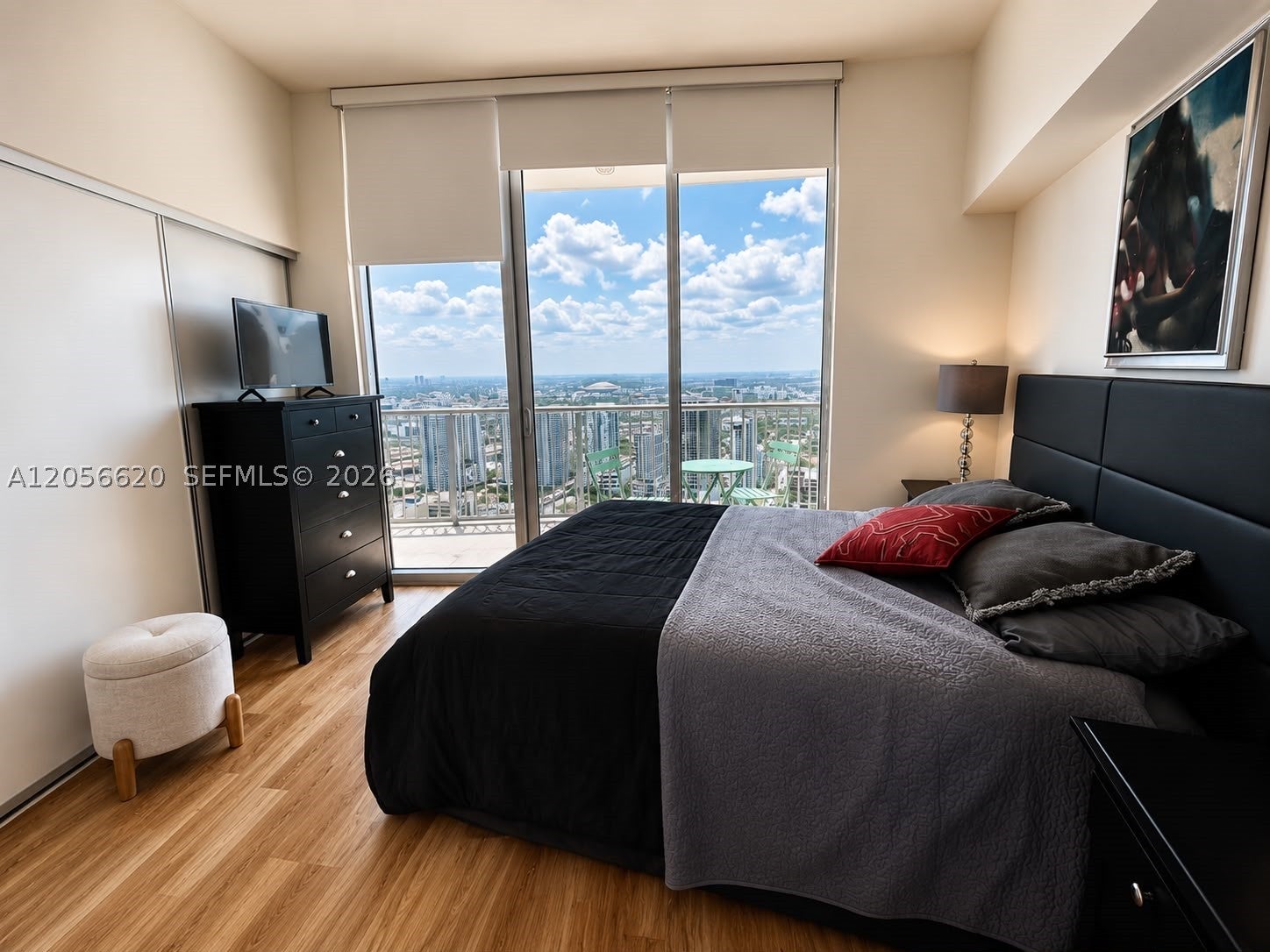 1750 N Bayshore Dr 5614