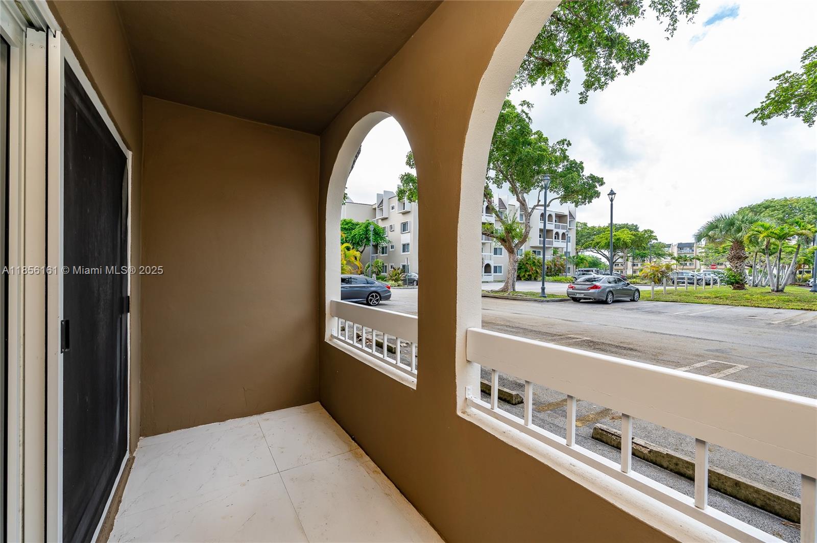 VILLAGE OF KINGS CREEK CO - Residential