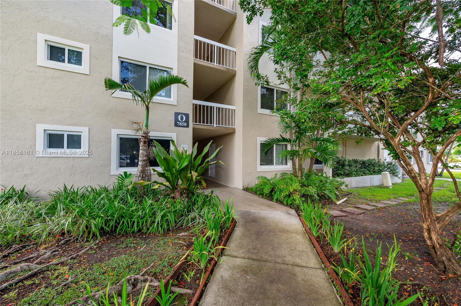 VILLAGE OF KINGS CREEK CO - Residential