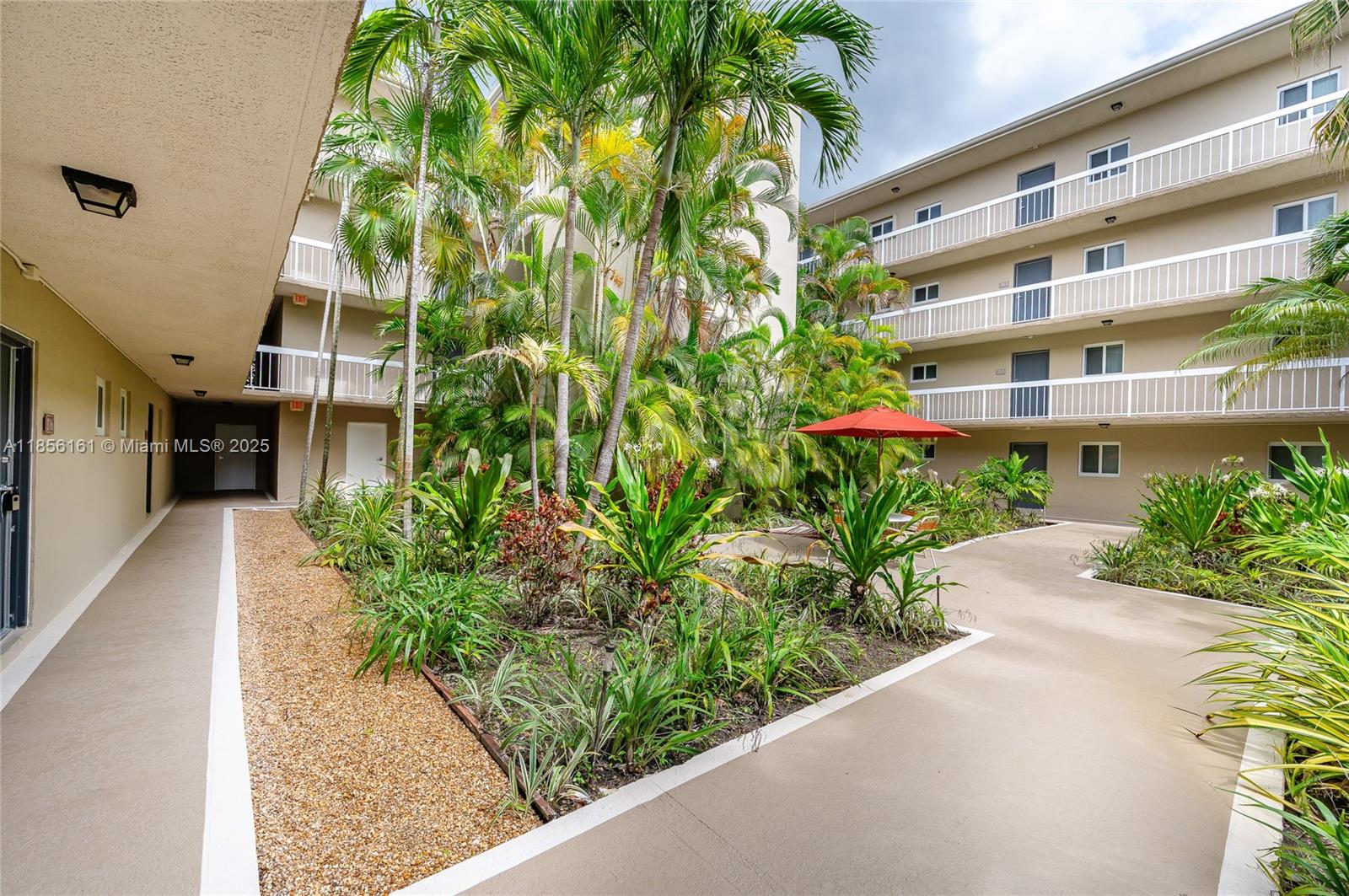 VILLAGE OF KINGS CREEK CO - Residential