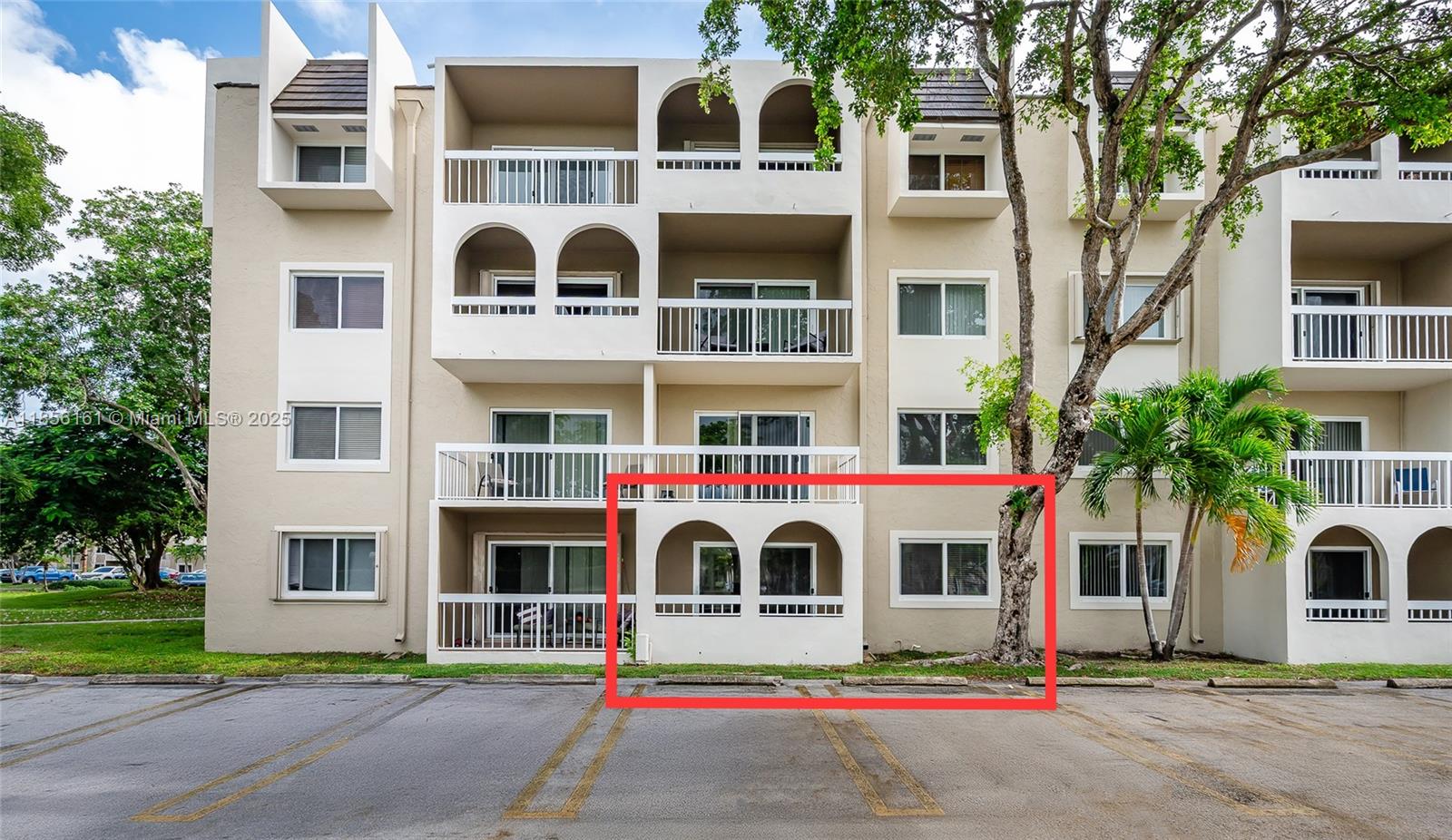 VILLAGE OF KINGS CREEK CO - Residential