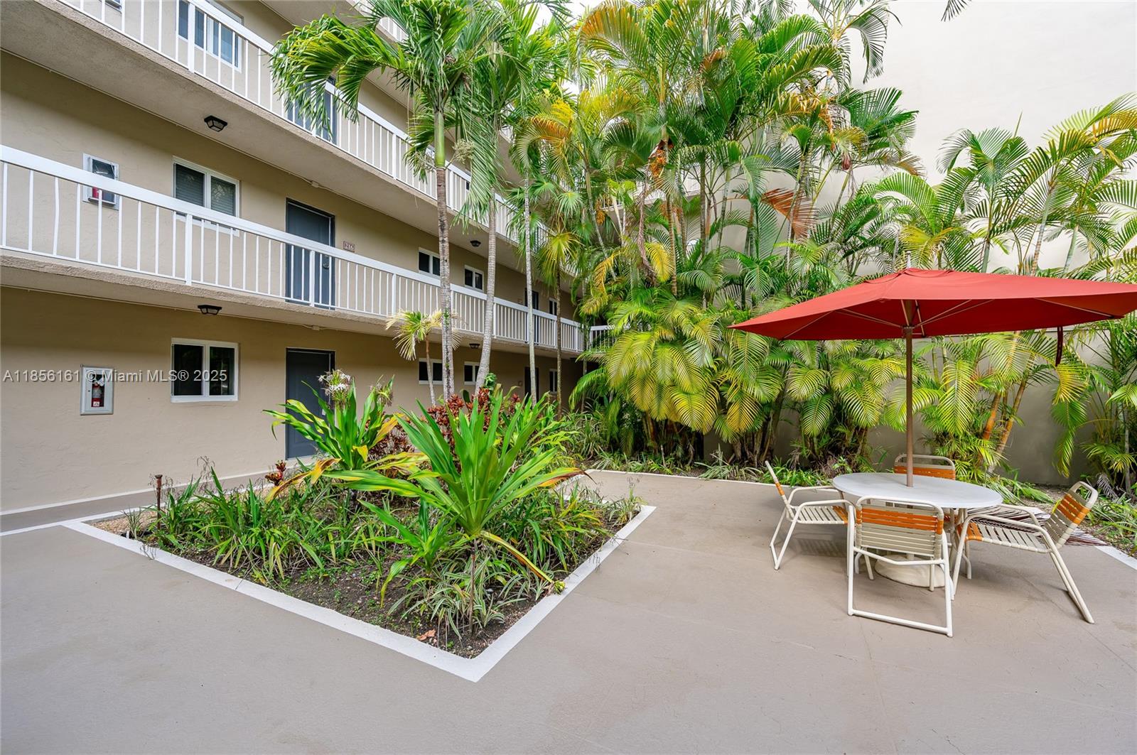 VILLAGE OF KINGS CREEK CO - Residential