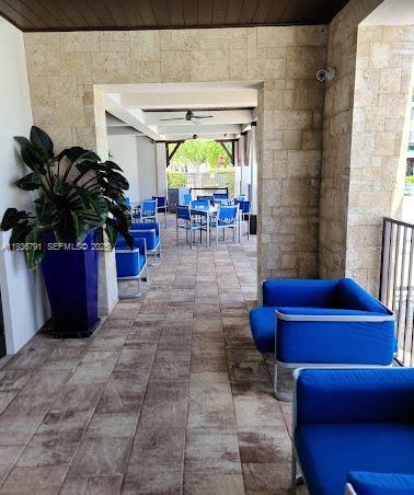 KENDALL COMMONS RESIDENTI - Residential