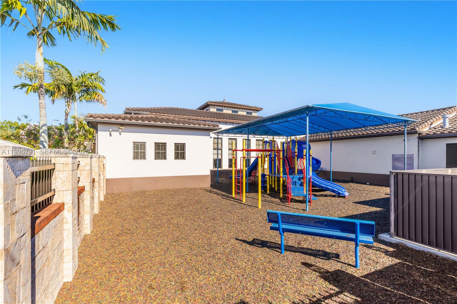 KENDALL COMMONS RESIDENTI - Residential