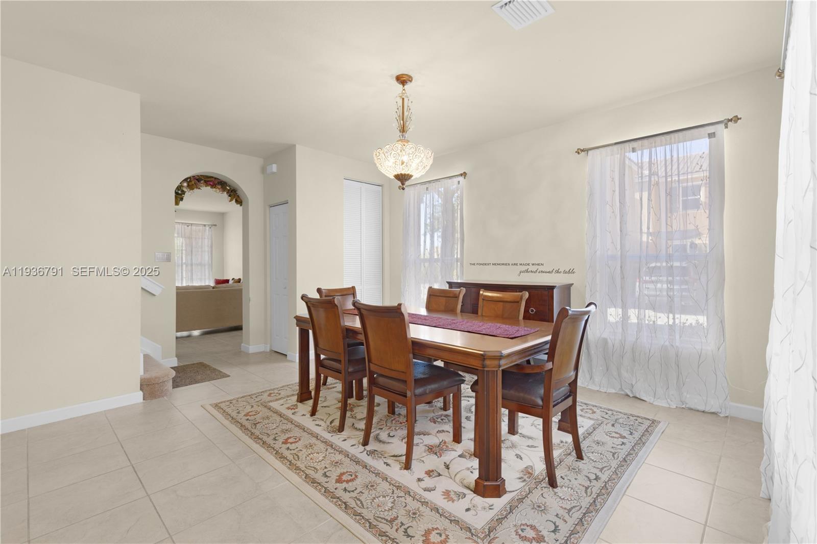 KENDALL COMMONS RESIDENTI - Residential