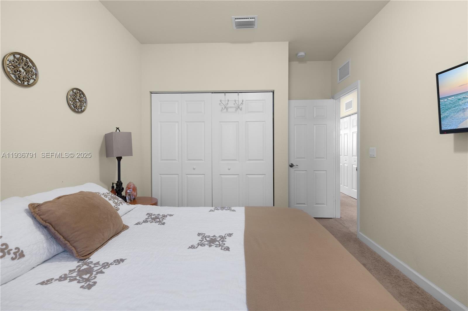 KENDALL COMMONS RESIDENTI - Residential