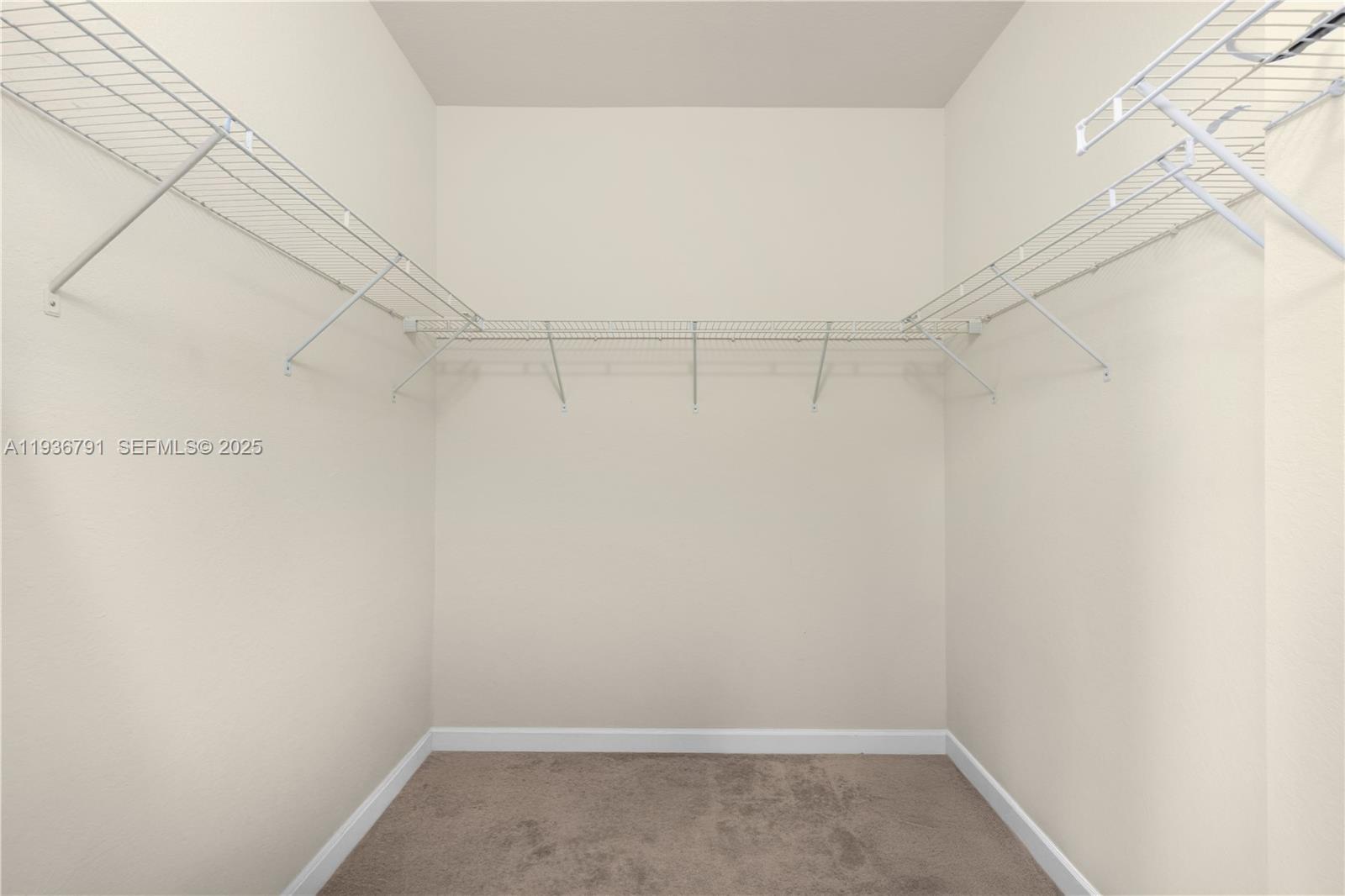 KENDALL COMMONS RESIDENTI - Residential