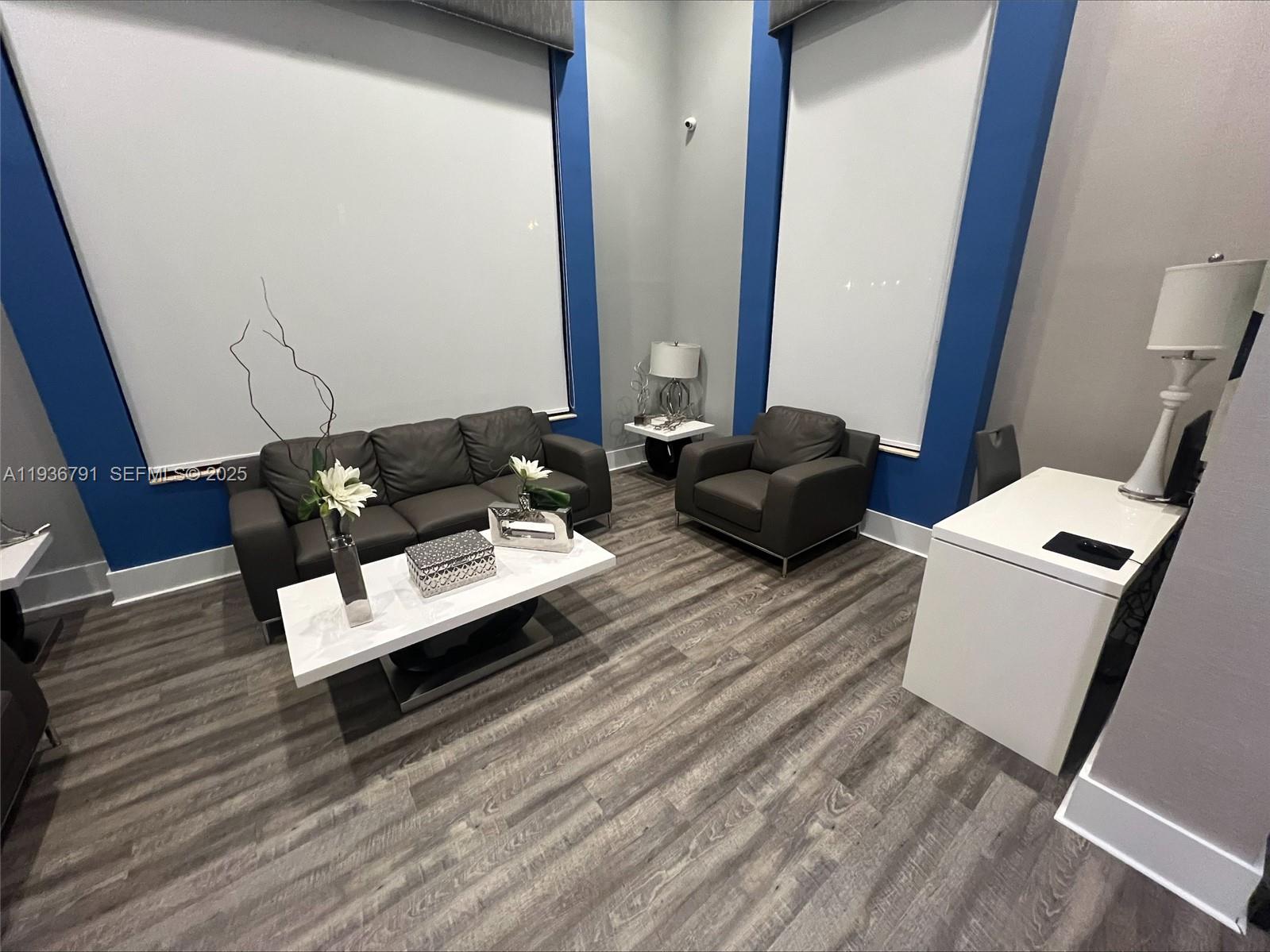 KENDALL COMMONS RESIDENTI - Residential