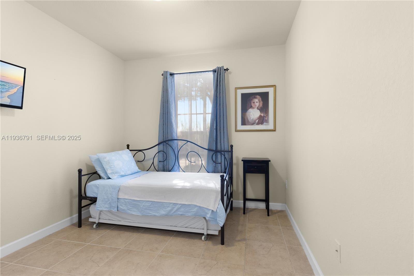 KENDALL COMMONS RESIDENTI - Residential