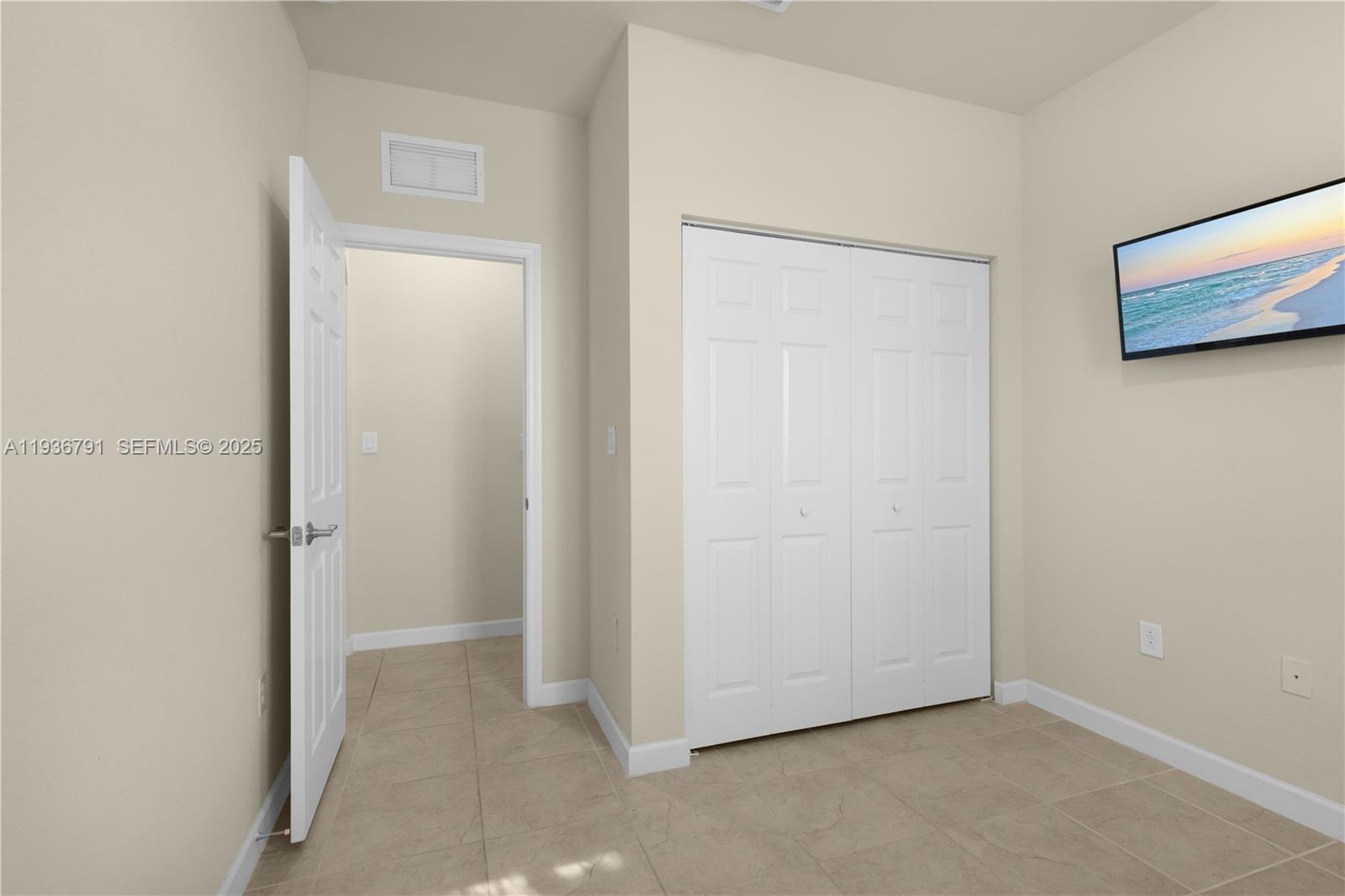 KENDALL COMMONS RESIDENTI - Residential