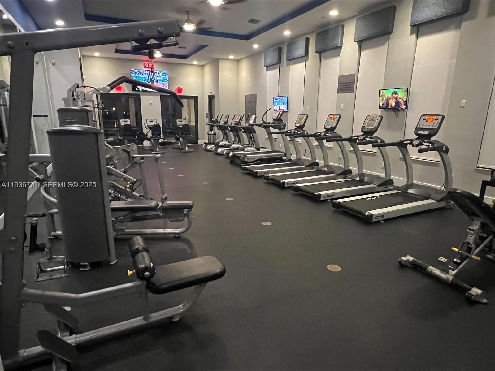 KENDALL COMMONS RESIDENTI - Residential