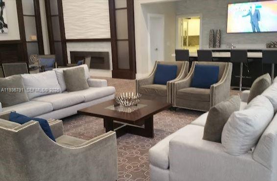 KENDALL COMMONS RESIDENTI - Residential