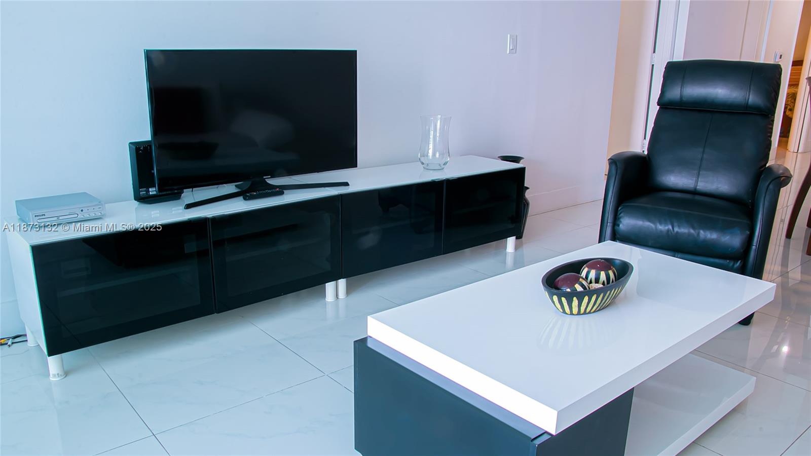 MARINA BAY CLUB CONDO HOT - Residential Lease